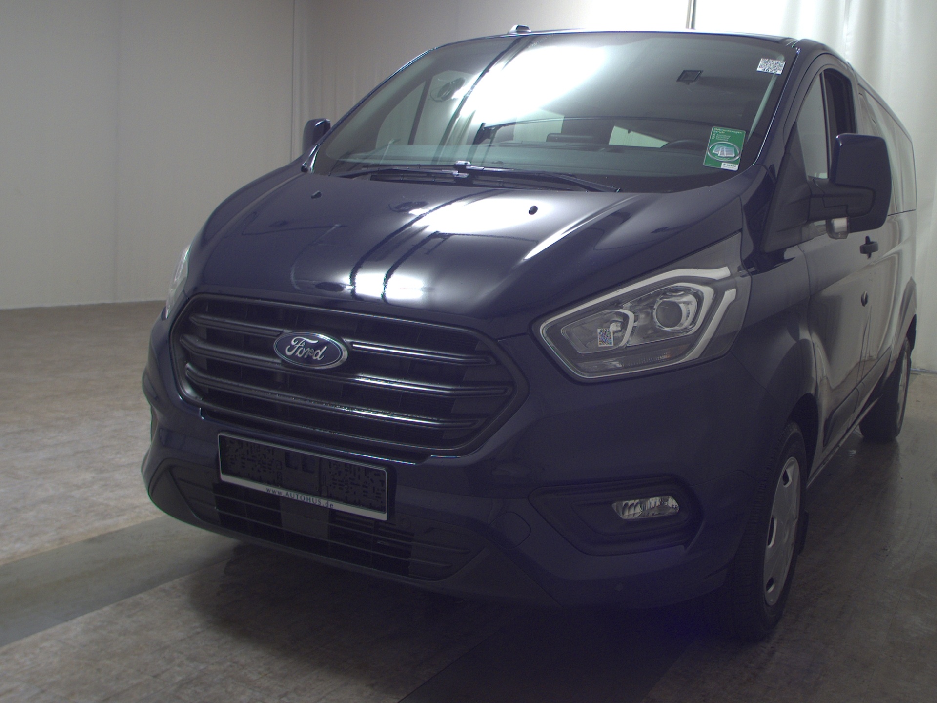 Ford Transit Custom 2.0 EB Trend L2 8-Sitze Navi PDC 2