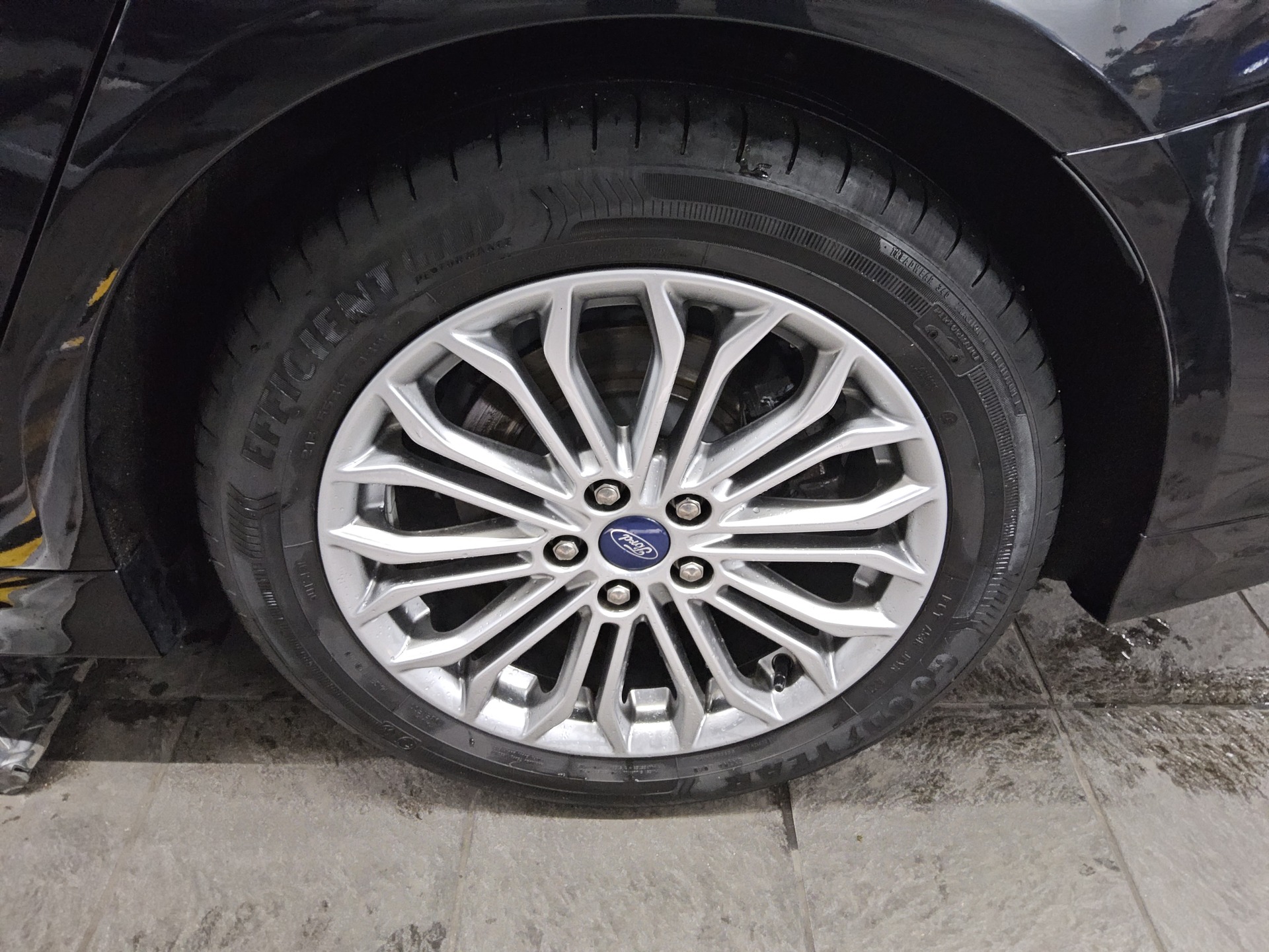 Ford Mondeo Turnier 2.0 EB Titanium Navi AHK RfK PDC 10