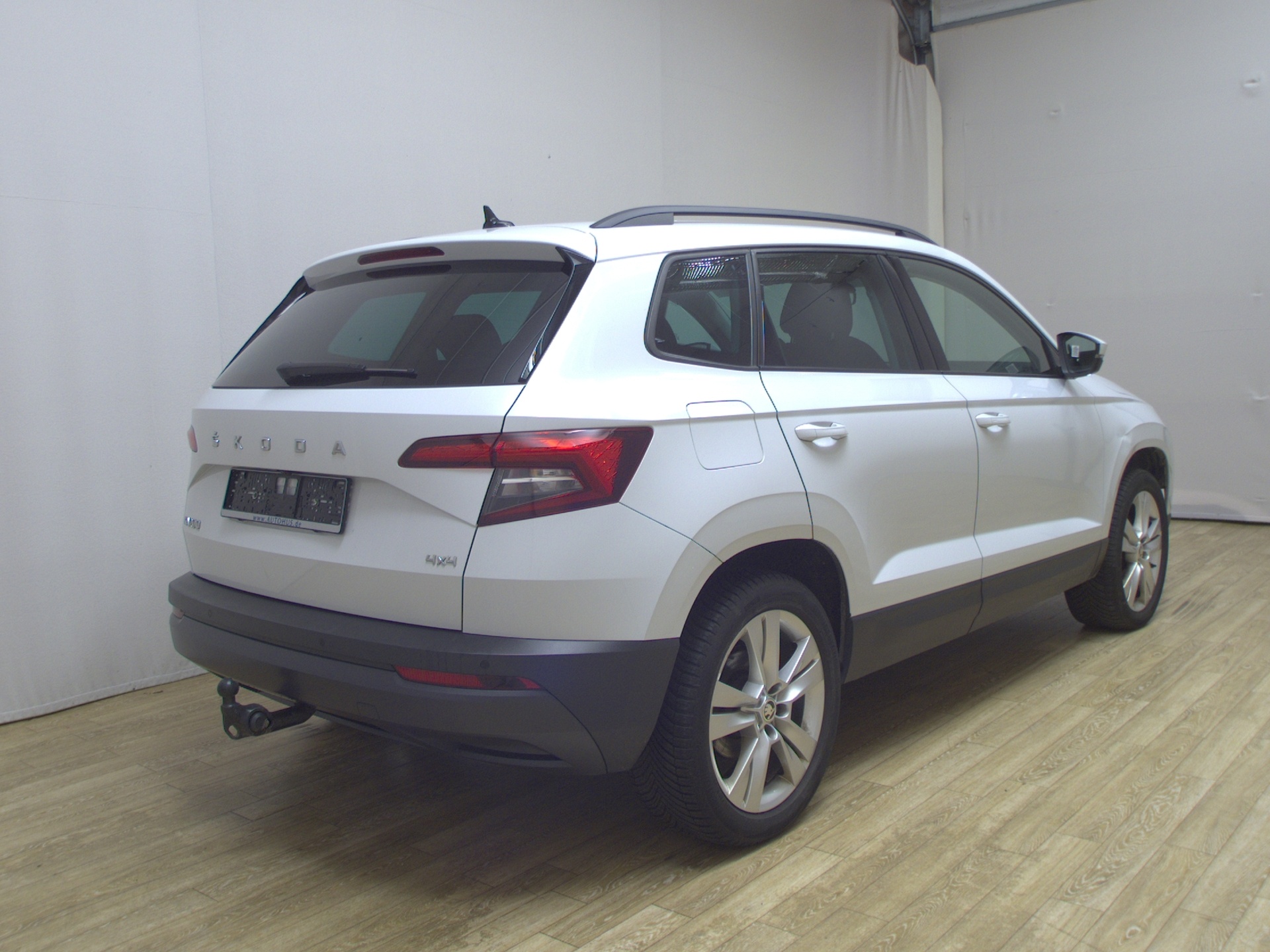 Skoda Karoq 2.0 TDI 4x4 Style Navi AHK Shz RfK 4