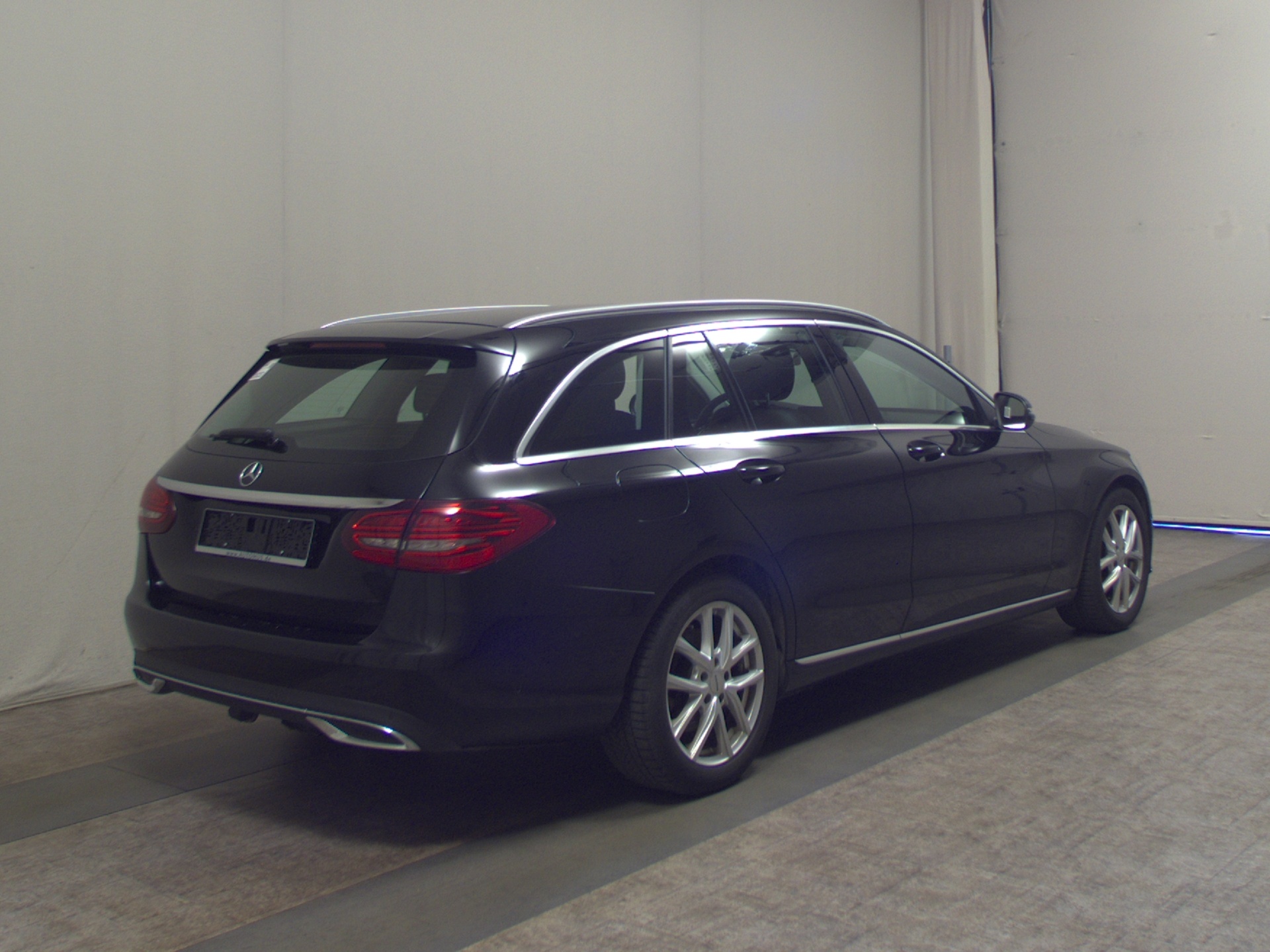 Mercedes-Benz C 220 T d Avantgarde Navi LED RfK Distronic+ 4