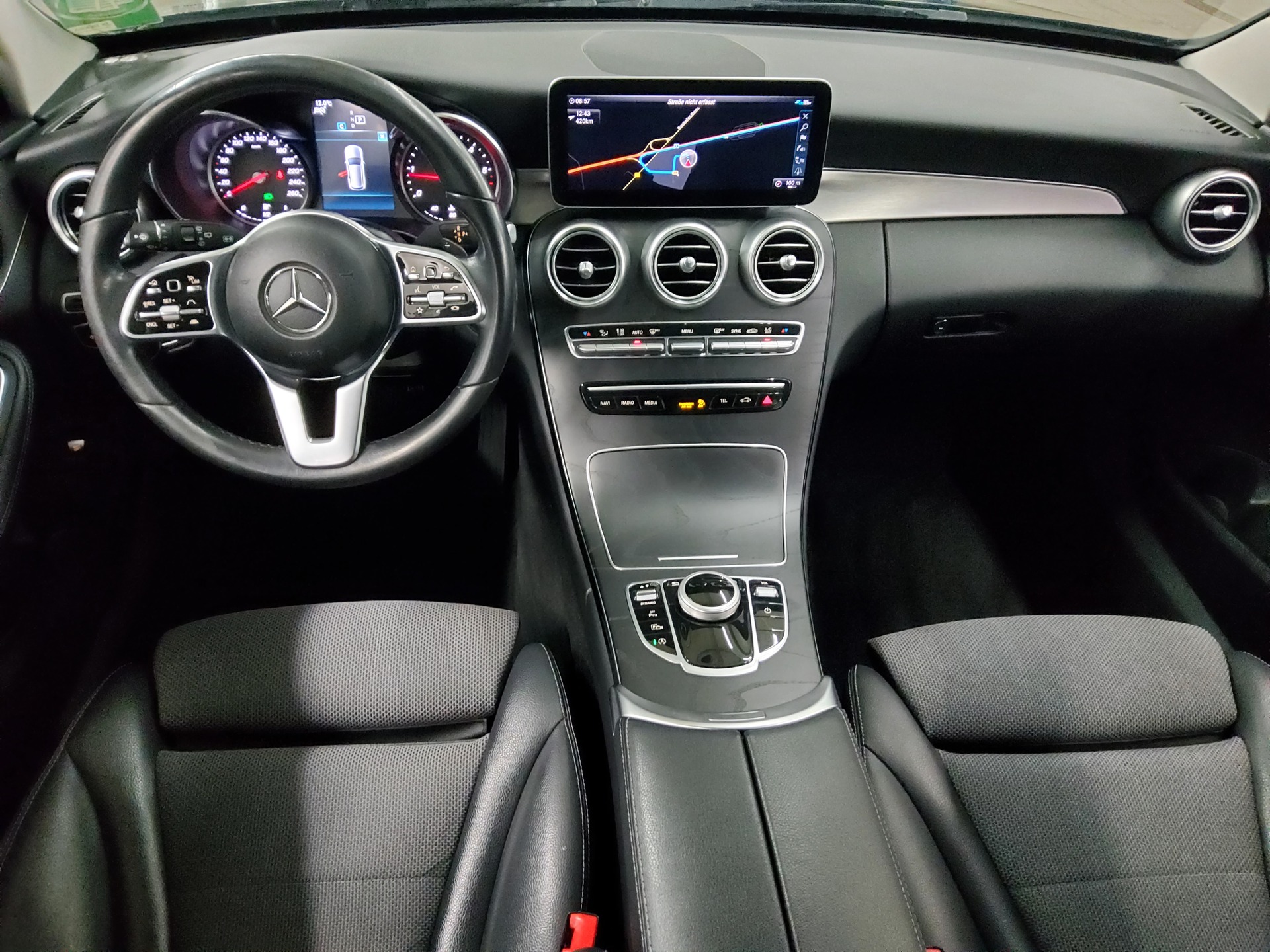 Mercedes-Benz C 220 T d Avantgarde Navi LED RfK Distronic+ 5