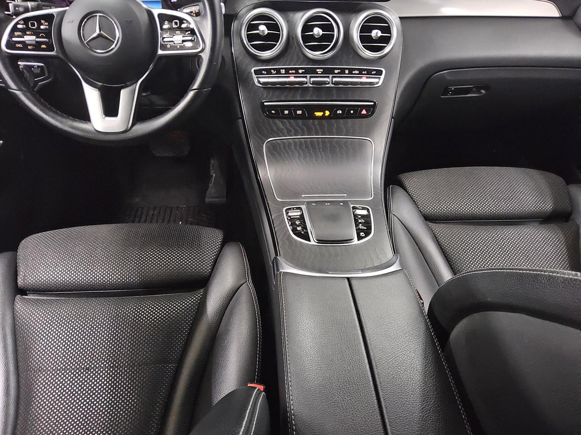 Mercedes-Benz GLC 300 de 4M T-Leder Navi LED AHK 6