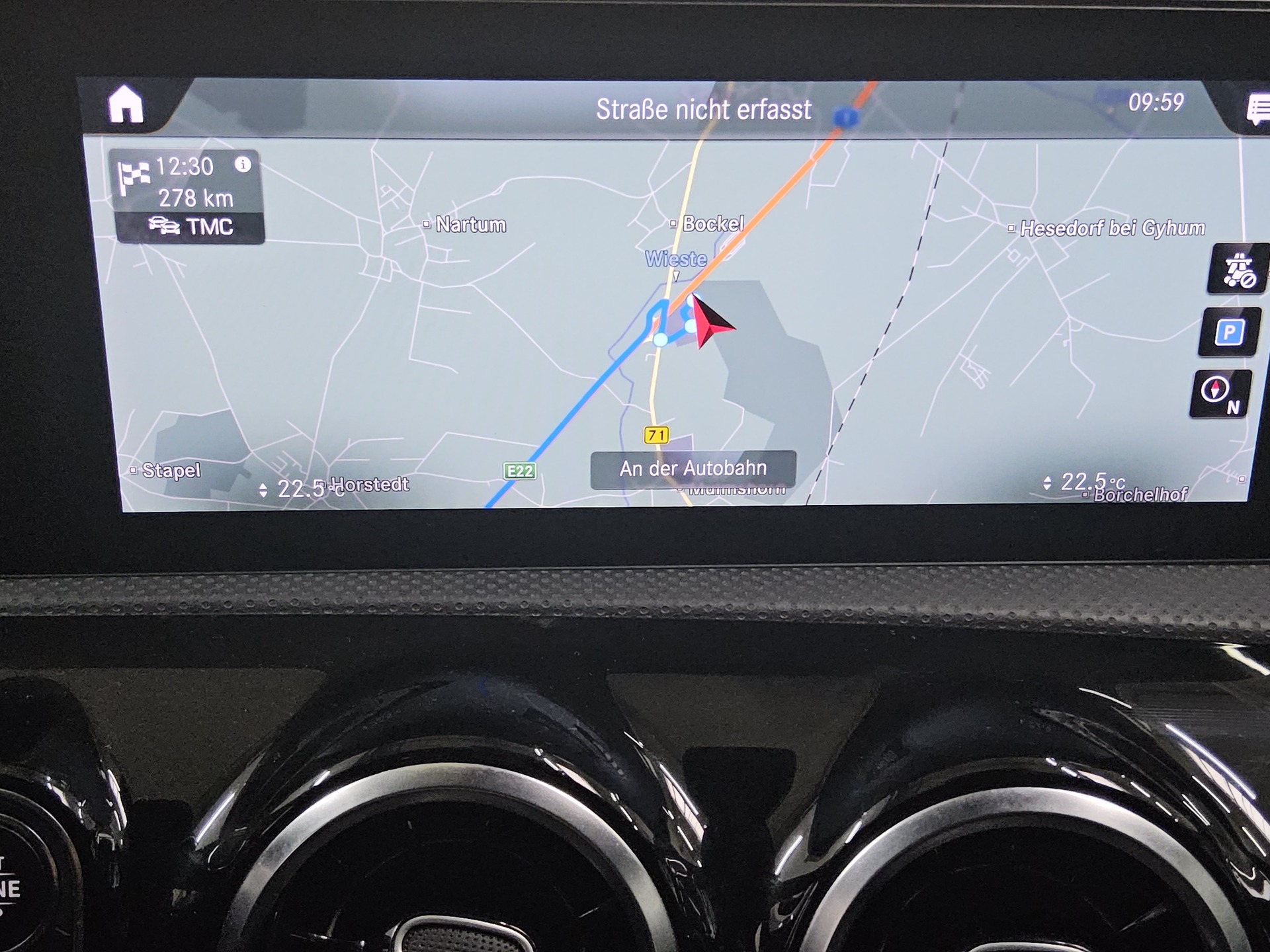 Mercedes-Benz A 200 d AMG-Line Navi LED Kamera MBUX+ 7