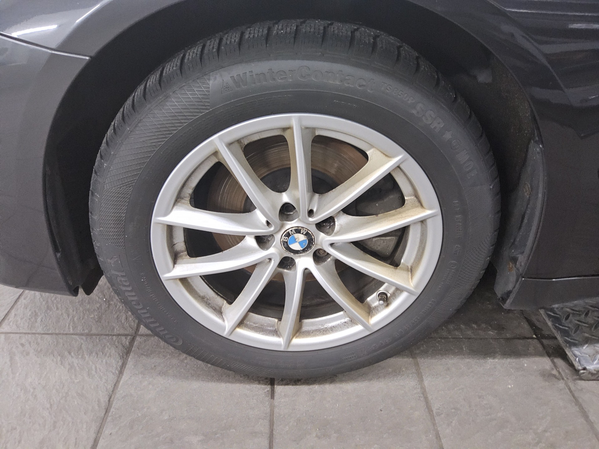 BMW 520dA Touring Sport-Line T-Leder Navi LC Pro AHK 11
