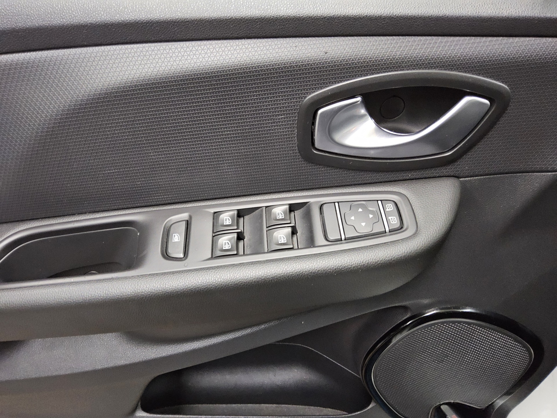 Renault Clio Grandtour 0.9 TCe Navi DAB Klima 9