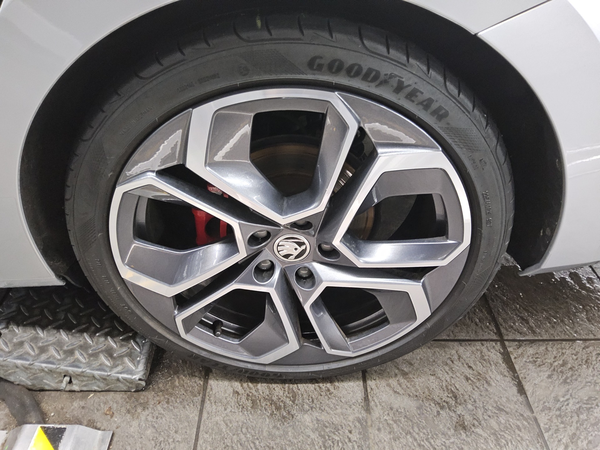 Skoda Octavia Kombi 2.0 TDI RS Plus Navi Matrix vc HuD 11