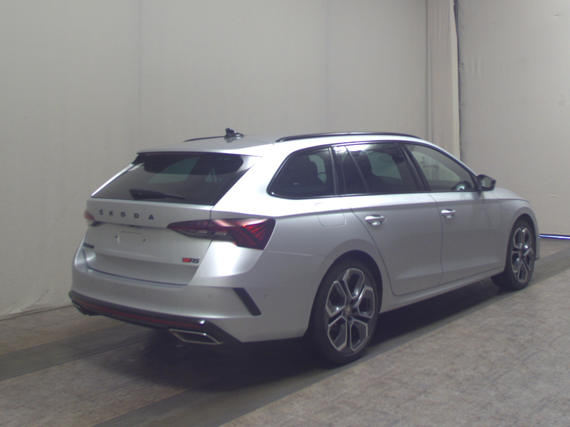 Skoda Octavia Kombi 2.0 TDI RS Plus Navi Matrix vc HuD 4