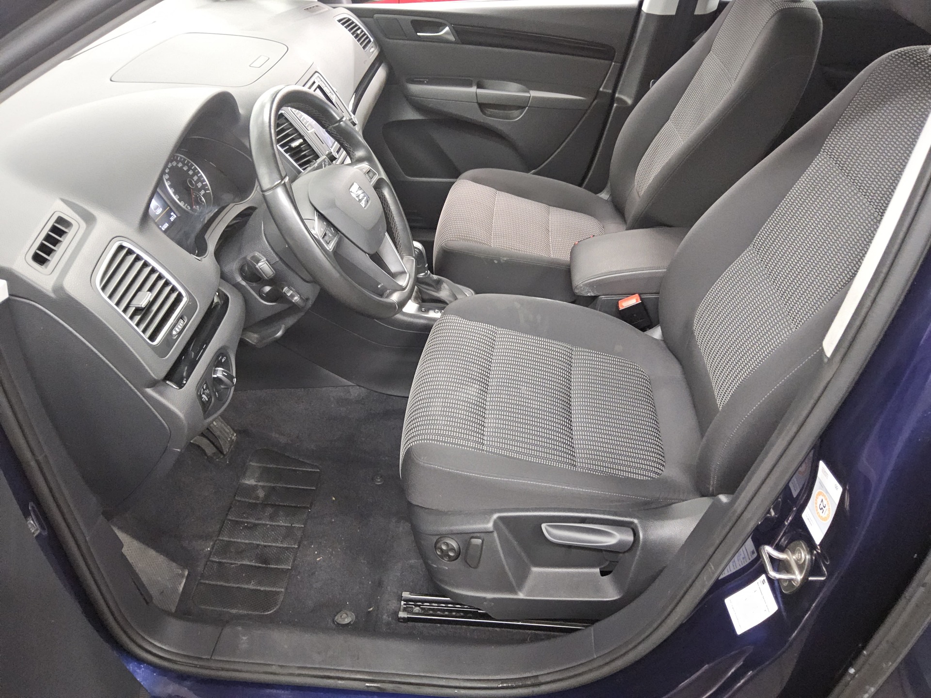 Seat Alhambra 2.0 TDI Style Navi AHK RfK ACC Shz PDC 8