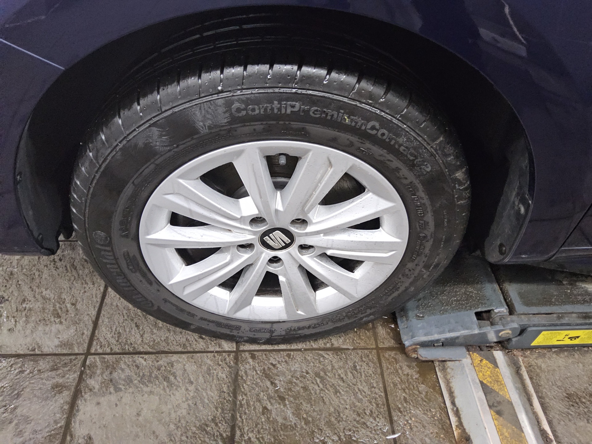 Seat Alhambra 2.0 TDI Style Navi AHK RfK ACC Shz PDC 10