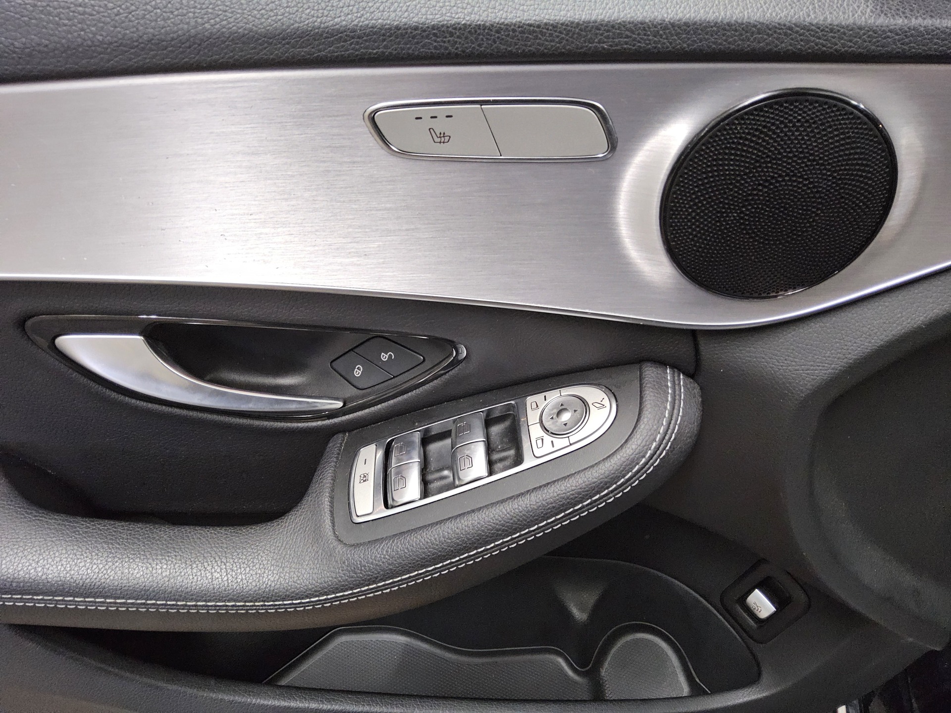 Mercedes-Benz C 220 T d Avantgarde Navi Panorama LED Sound 9