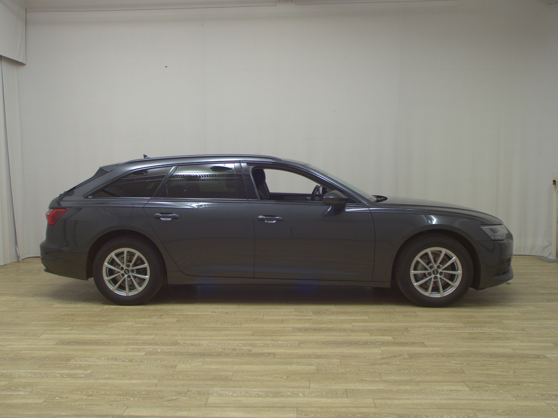 Audi A6 Avant 40 TDI Navi LED ACC RFK Shz