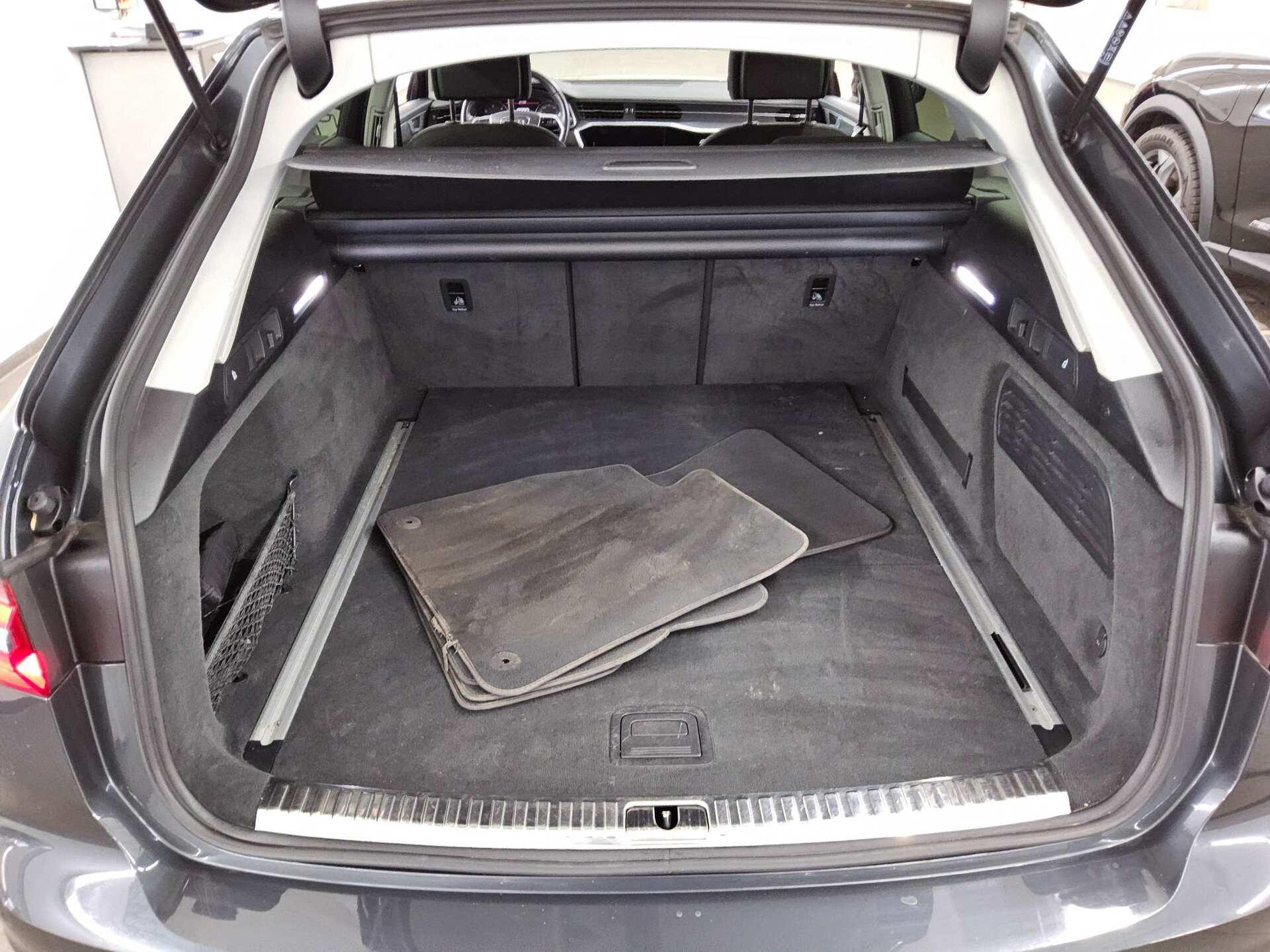 Audi A6 Avant 40 TDI Navi LED ACC RFK Shz 11