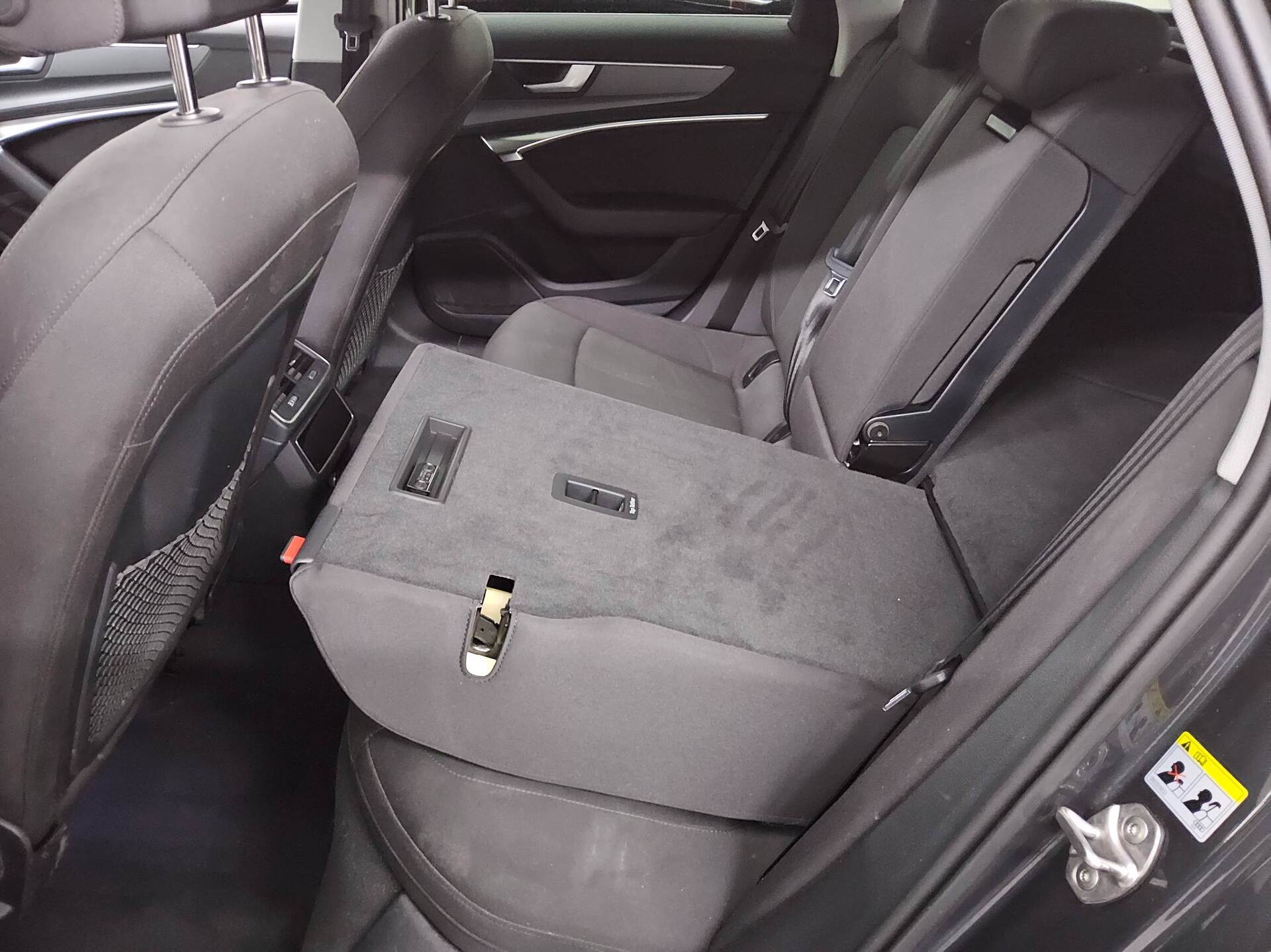 Audi A6 Avant 40 TDI Navi LED ACC RFK Shz 12