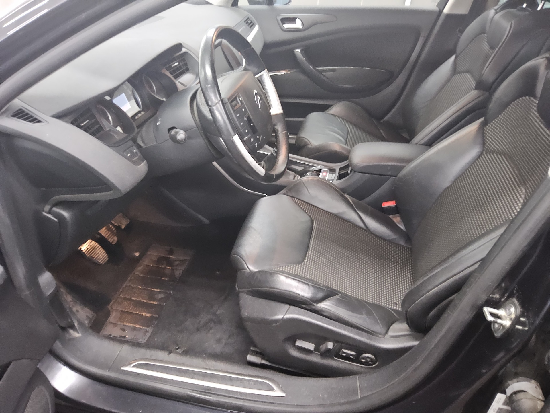 Citroën C5 Tourer 2.0 HDI Exclusive T-Leder Navi RfK AHK 8