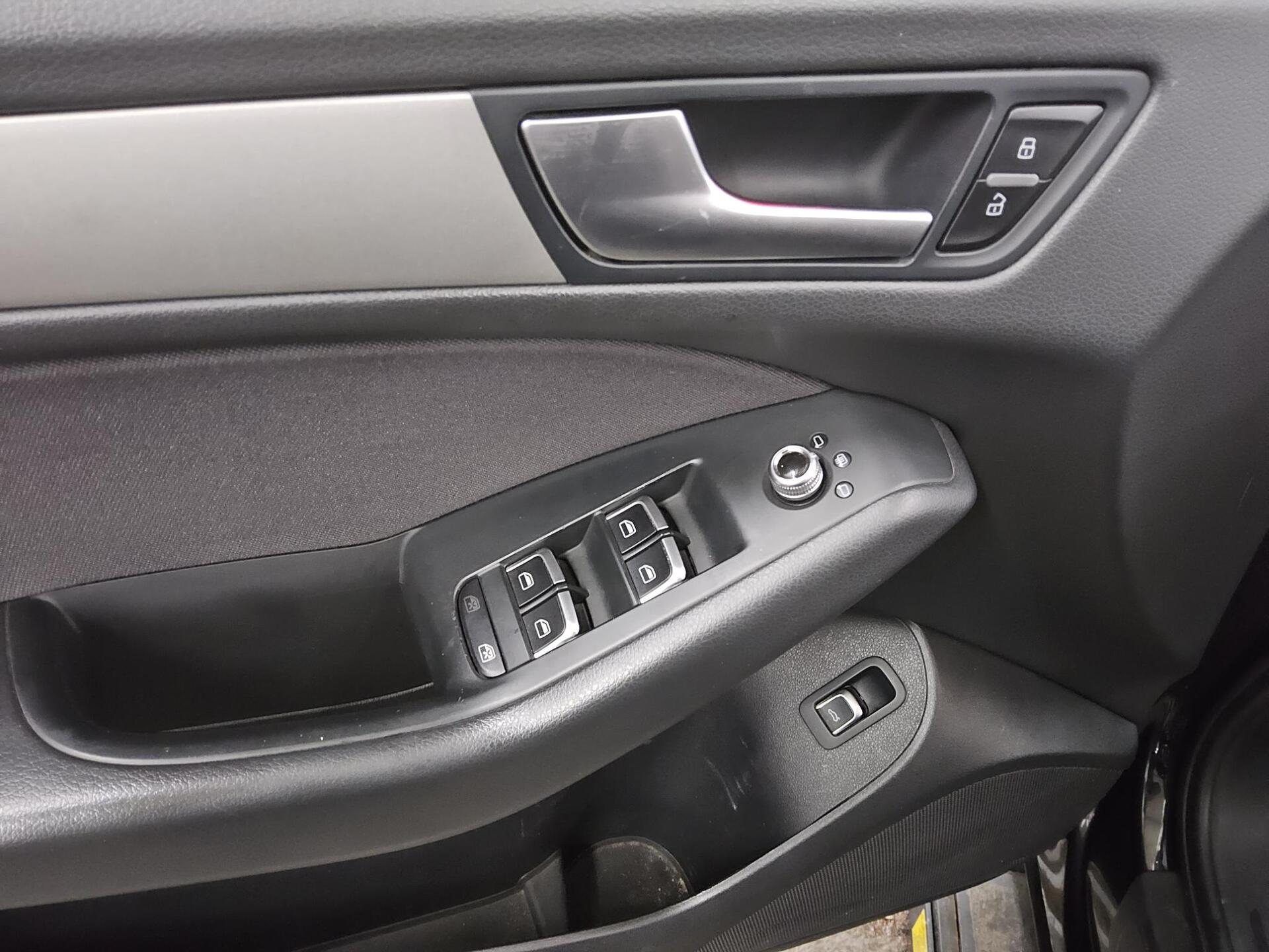 Audi Q5 2.0 TDI Qu. Navi Xenon Pano HU 05/27 Shz PDC 9