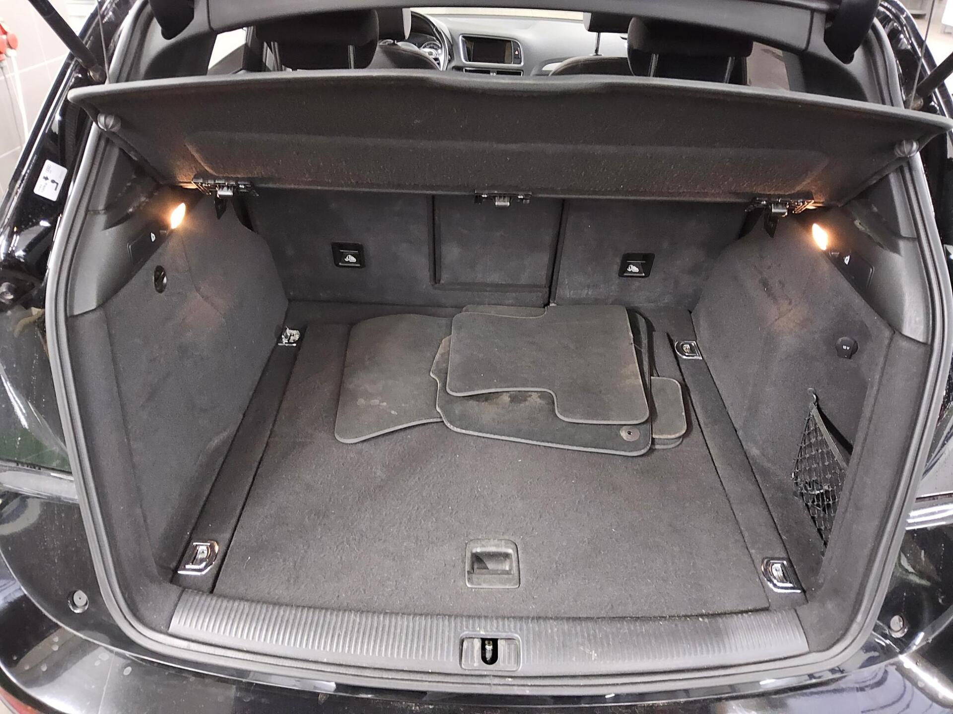 Audi Q5 2.0 TDI Qu. Navi Xenon Pano HU 05/27 Shz PDC 12