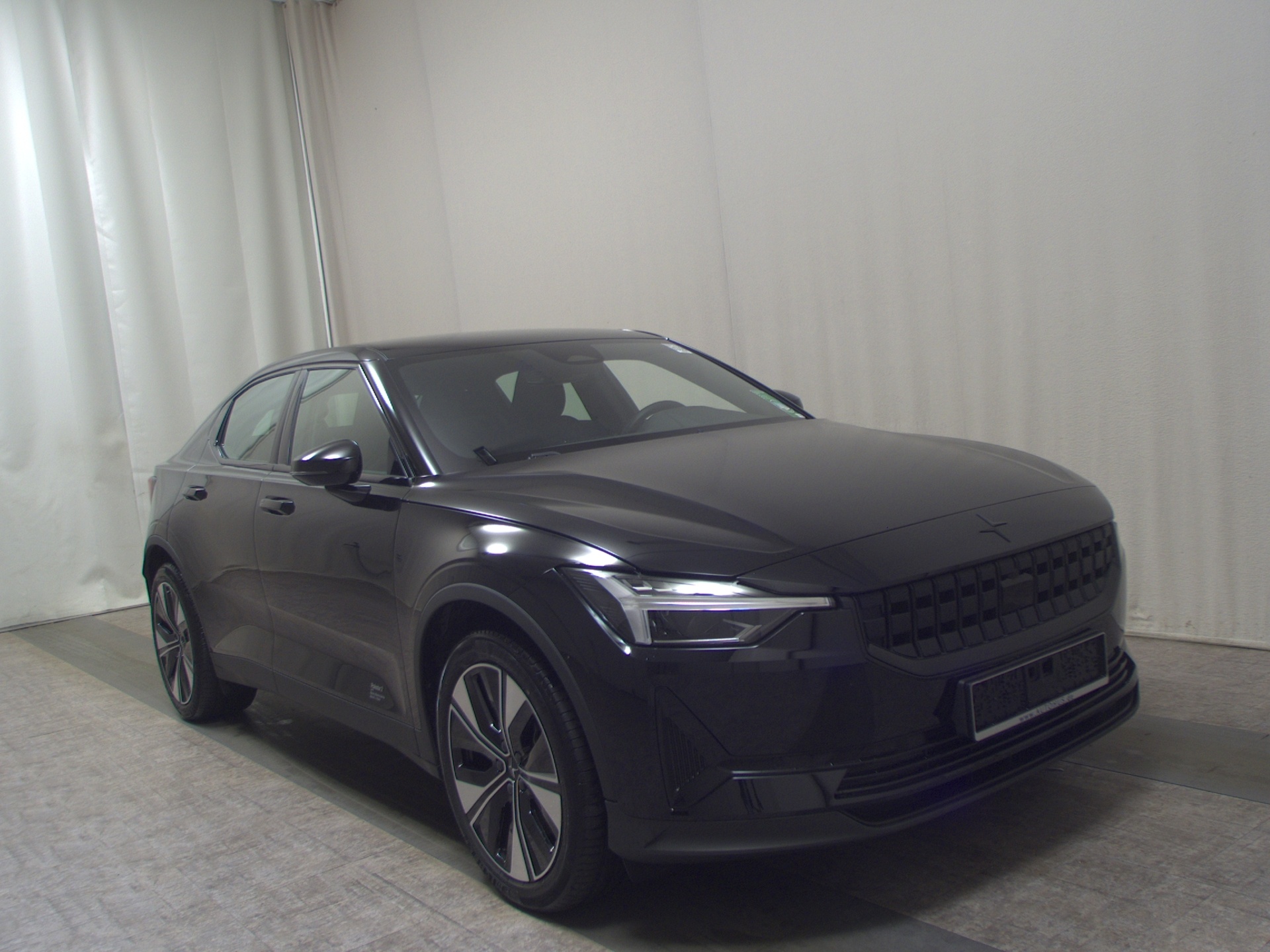Polestar 2 Standard Range Navi LED Rückfahrkamera BT 3
