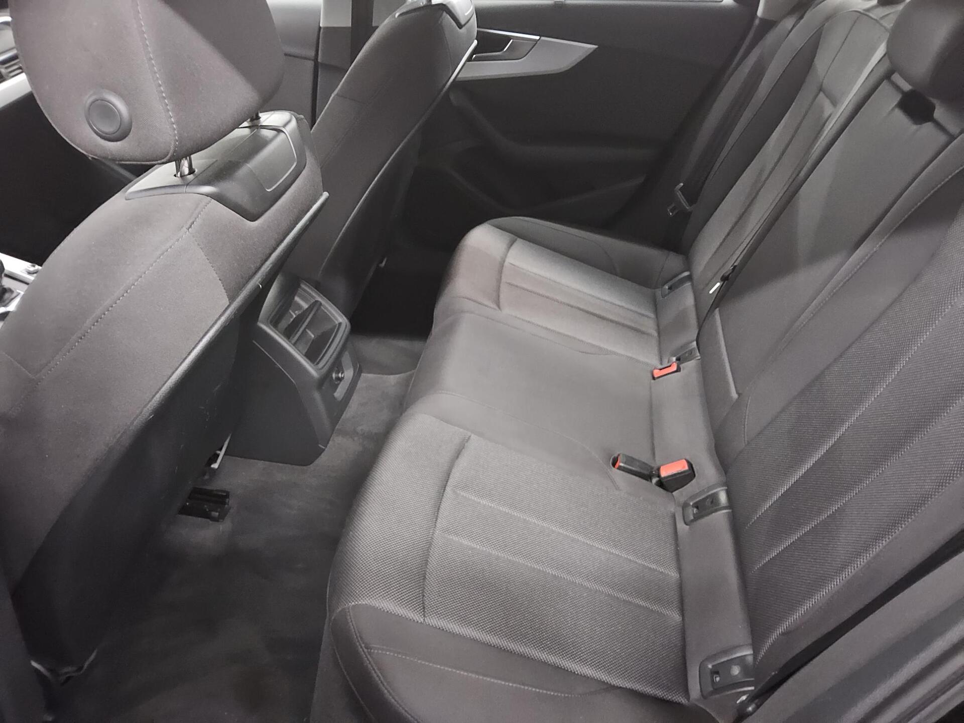 Audi A4 Avant 2.0 TDI Navi Plus LED SHZ PDC Tempomat 13