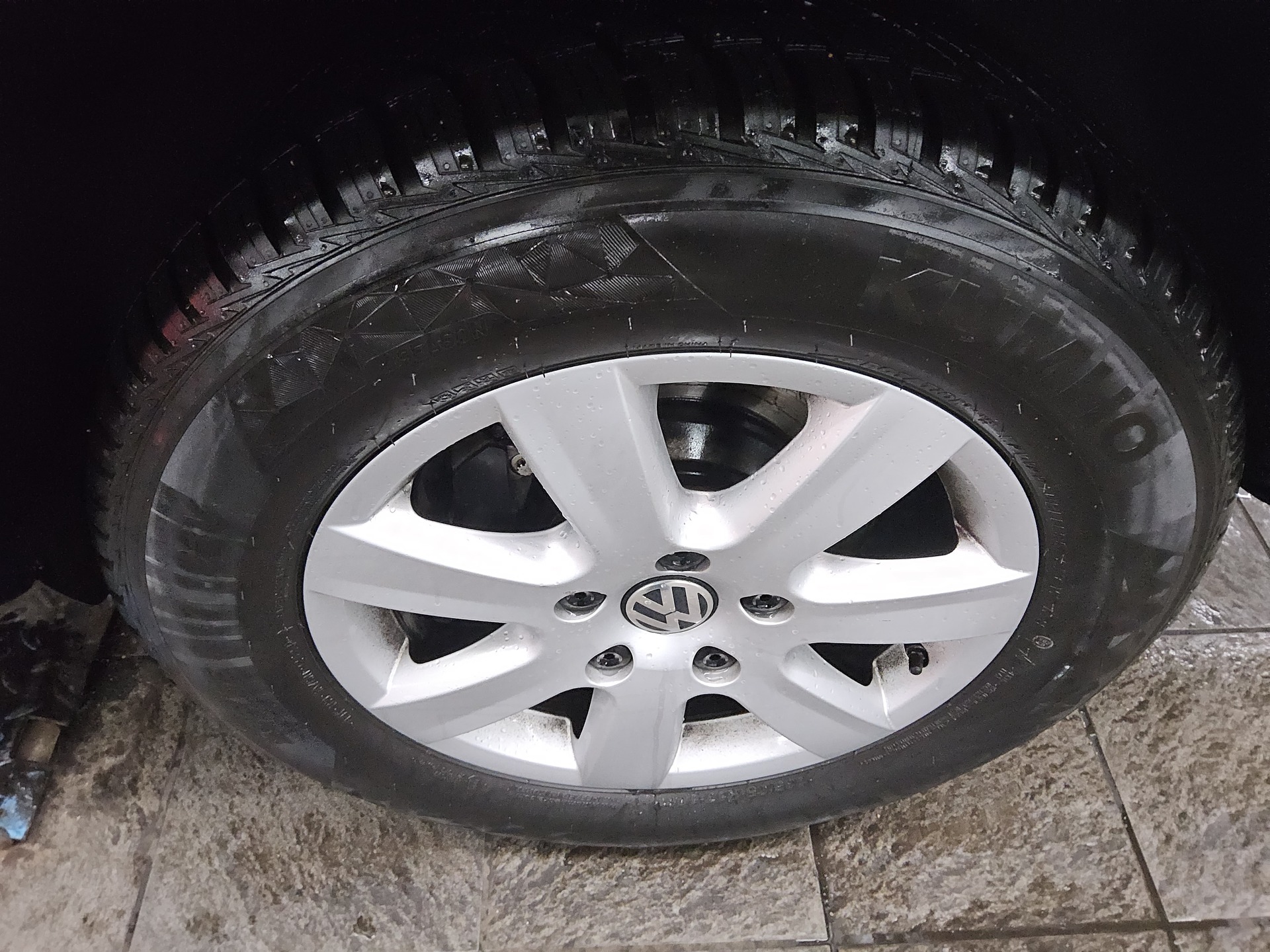 Volkswagen Touareg 3.0 TDI Navi Xenon Leder Shz AHK PDC 10