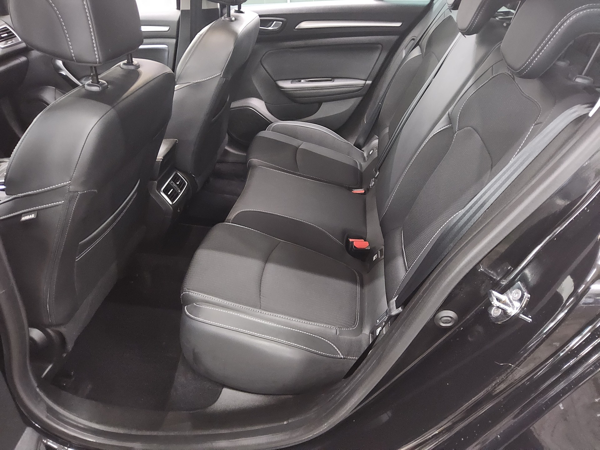 Renault Megane Grandtour 1.5 BLUE dCi Intens Navi LED 13