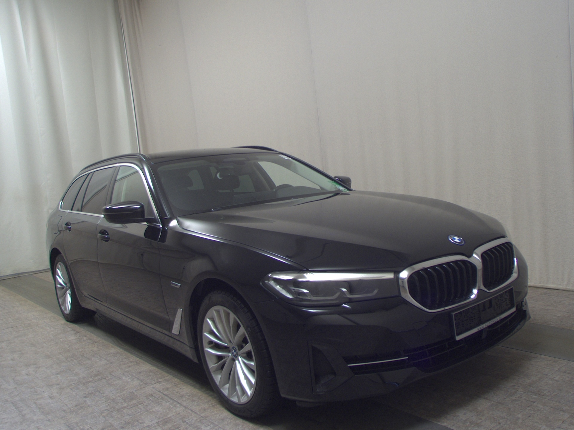 BMW 530e Touring Leder Navi LED LC prof. HiFi AHK 3