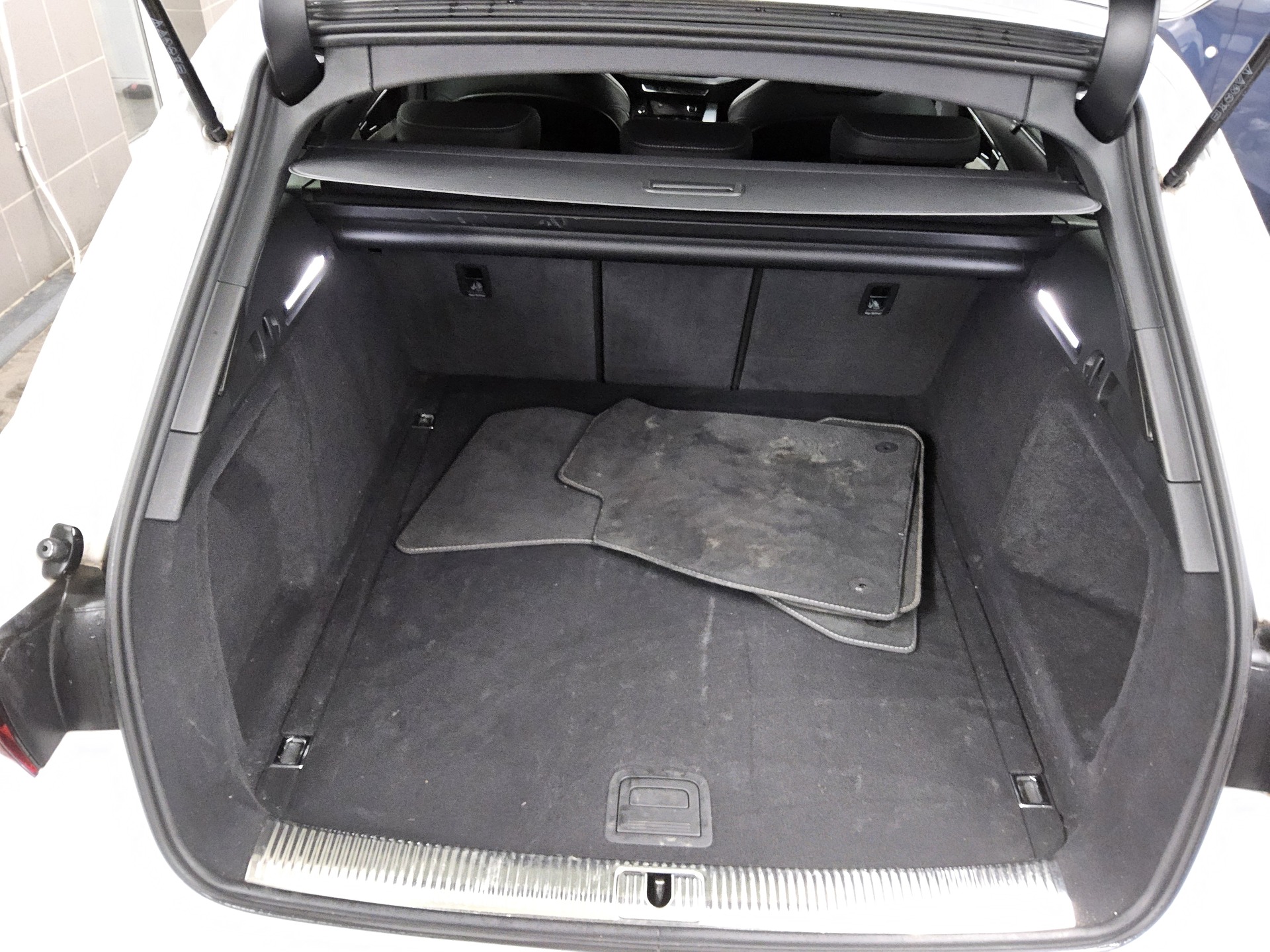 Audi A4 Avant 2.0 TDI advanced T-Leder Navi LED RFK 11