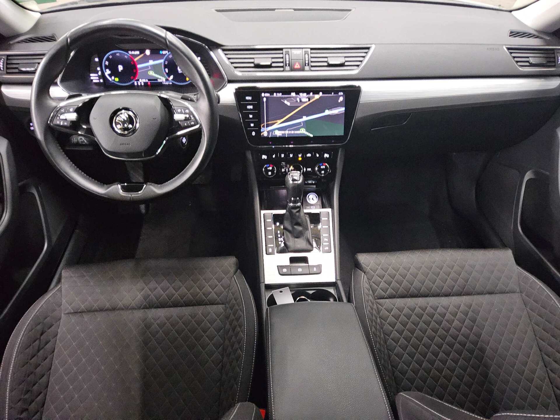 Skoda Superb Kombi 2.0 TDI Ambition Navi LED AID StHzg 5