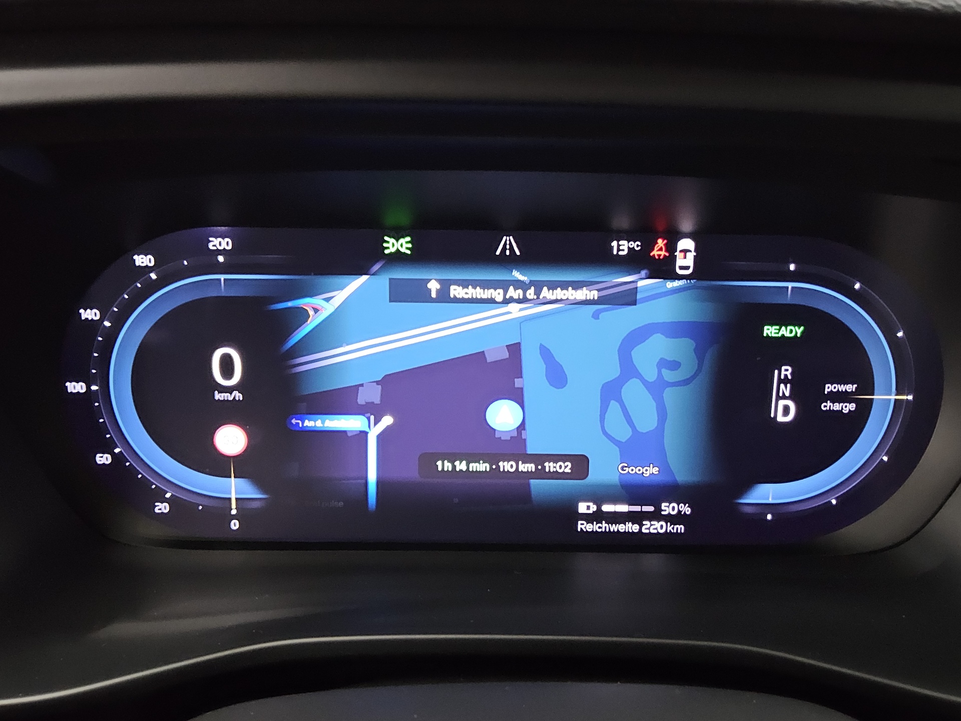 Volvo C40 Core Navi LED Pano RfK PDC BT Tempomat 8