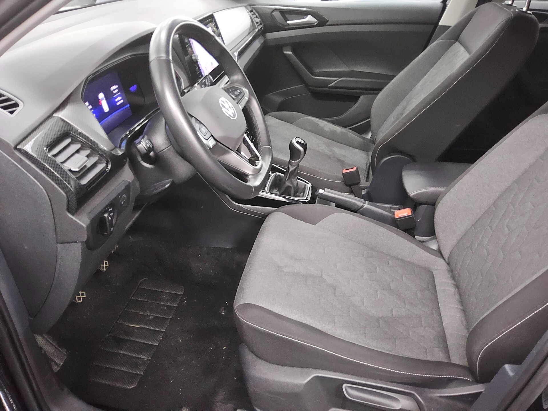 Volkswagen T-Cross 1.0 TSI Life Navi DC LED ACC PDC Shz 9