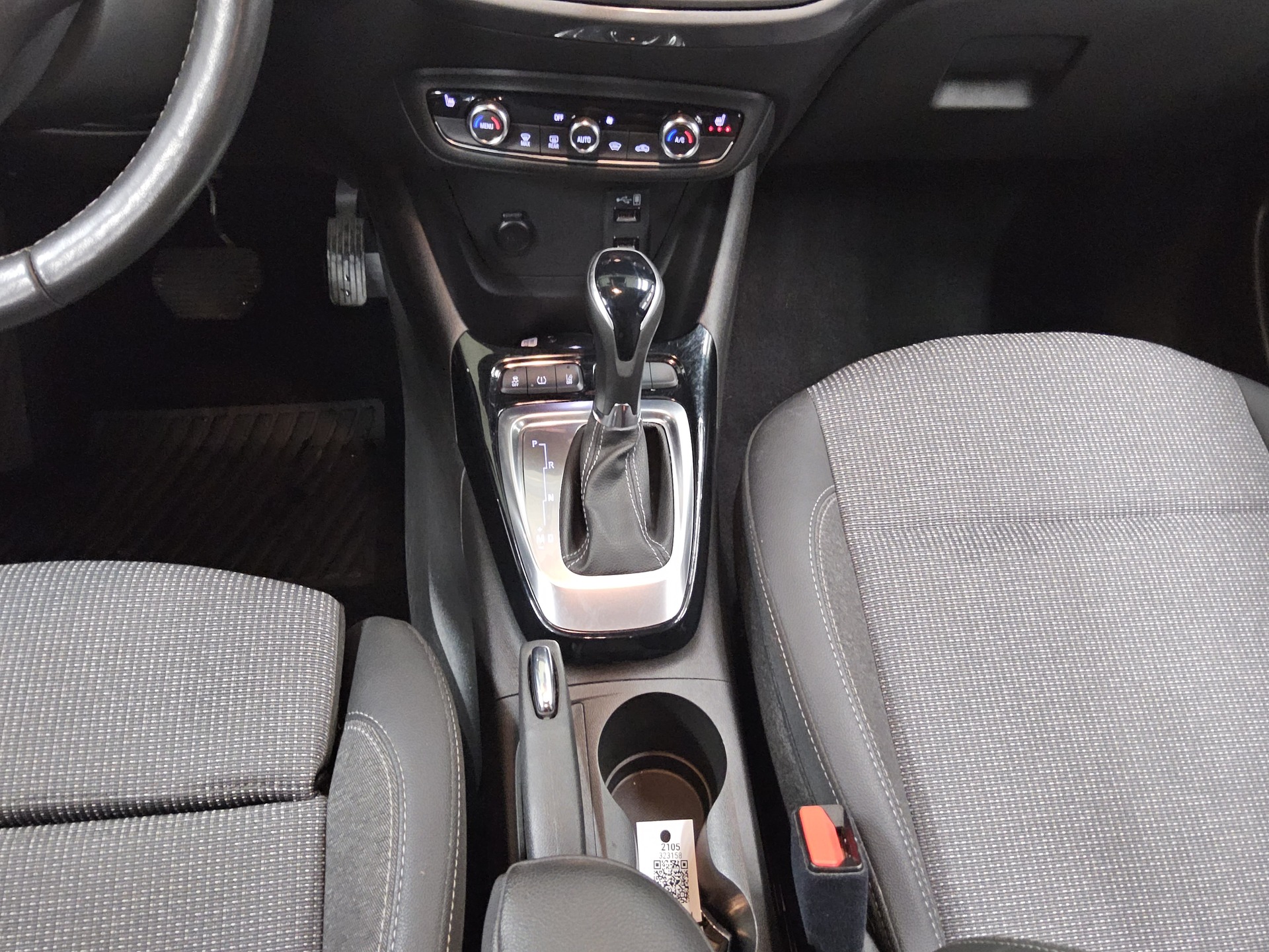 Opel Crossland 1.5 D Elegance T-Leder Navi LED RFK 6