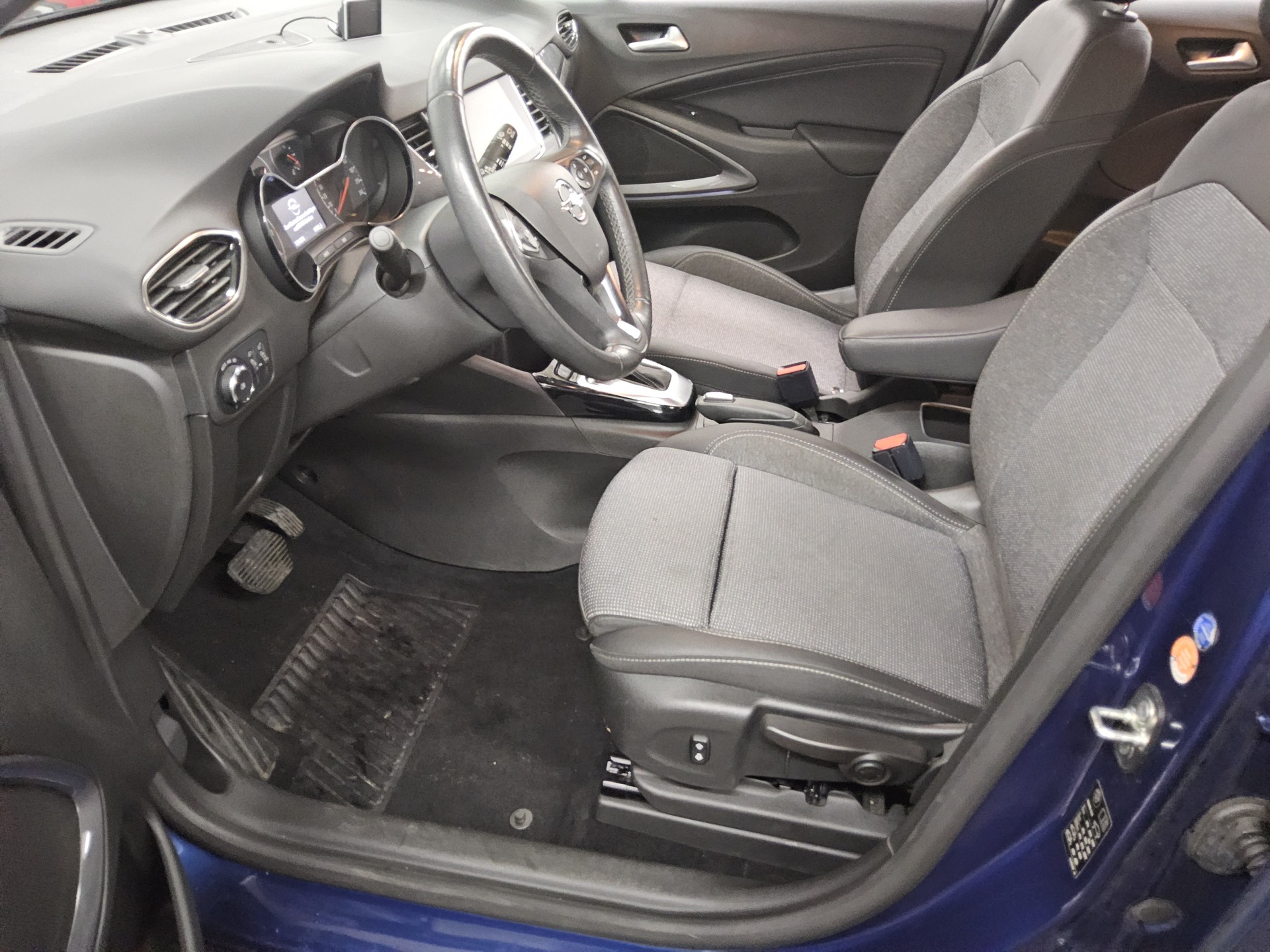 Opel Crossland 1.5 D Elegance T-Leder Navi LED RFK 8