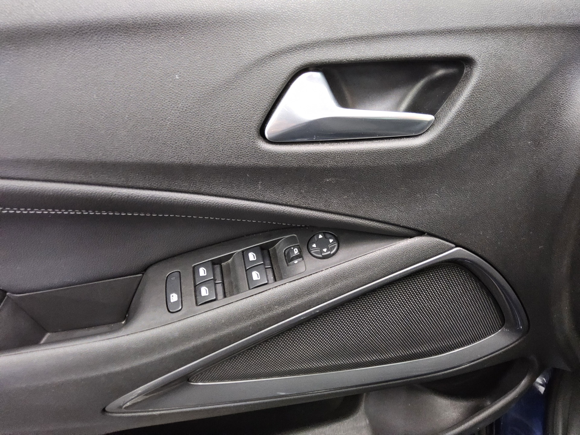 Opel Crossland 1.5 D Elegance T-Leder Navi LED RfK 9