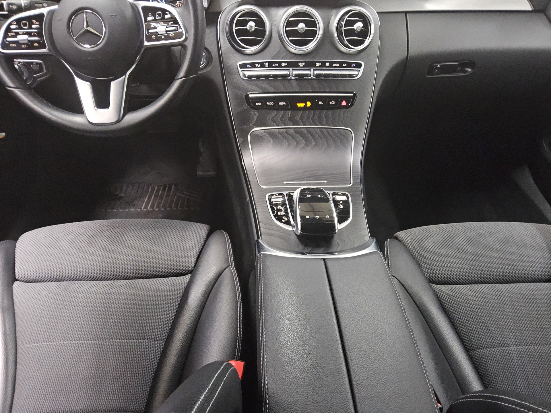 Mercedes-Benz C 300 T de Avantgarde Multibeam Widescreen Sound 6