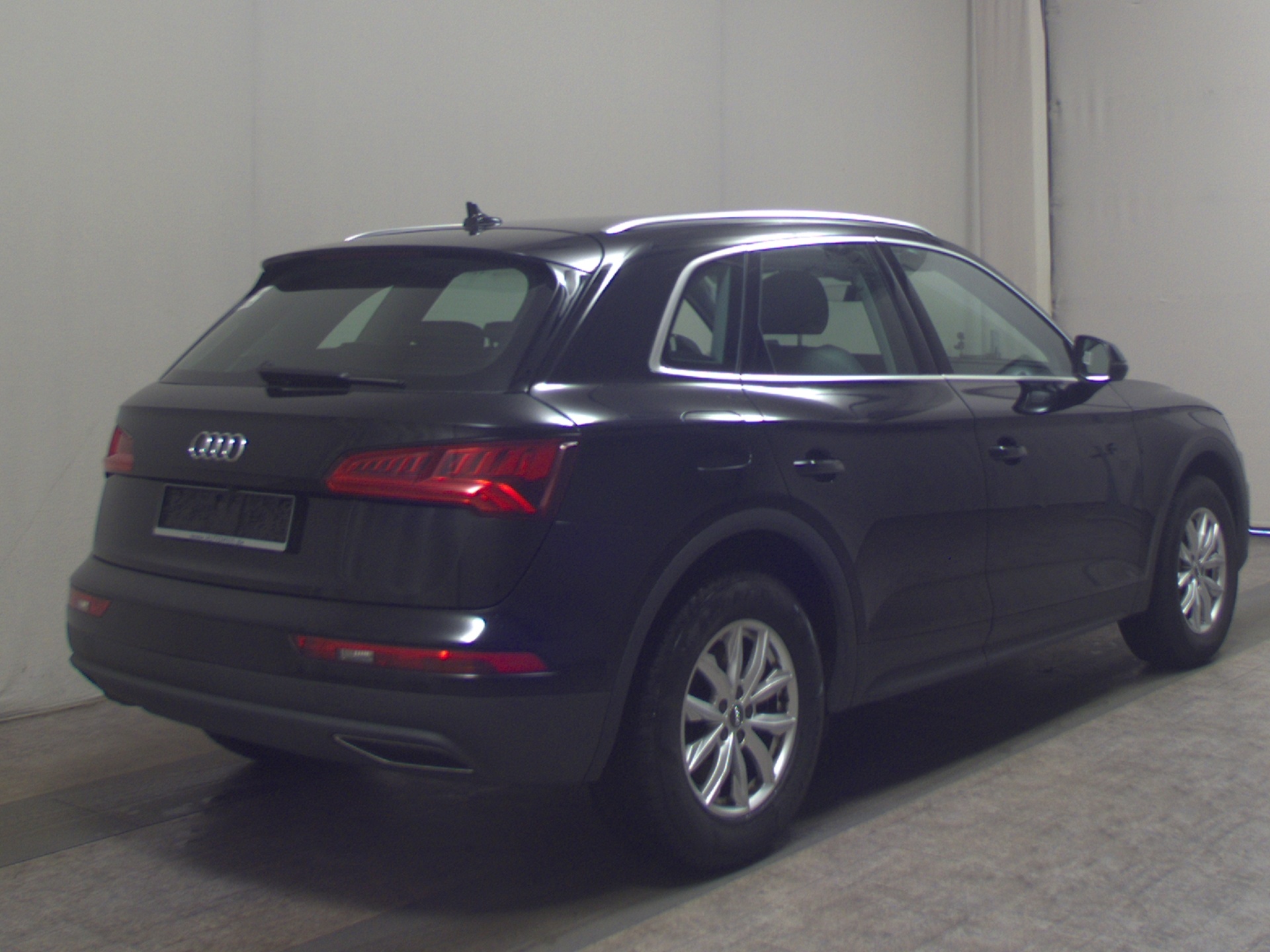 Audi Q5 35 TDI Leder Navi+ Xenon vc LED RFK Ambiente 4