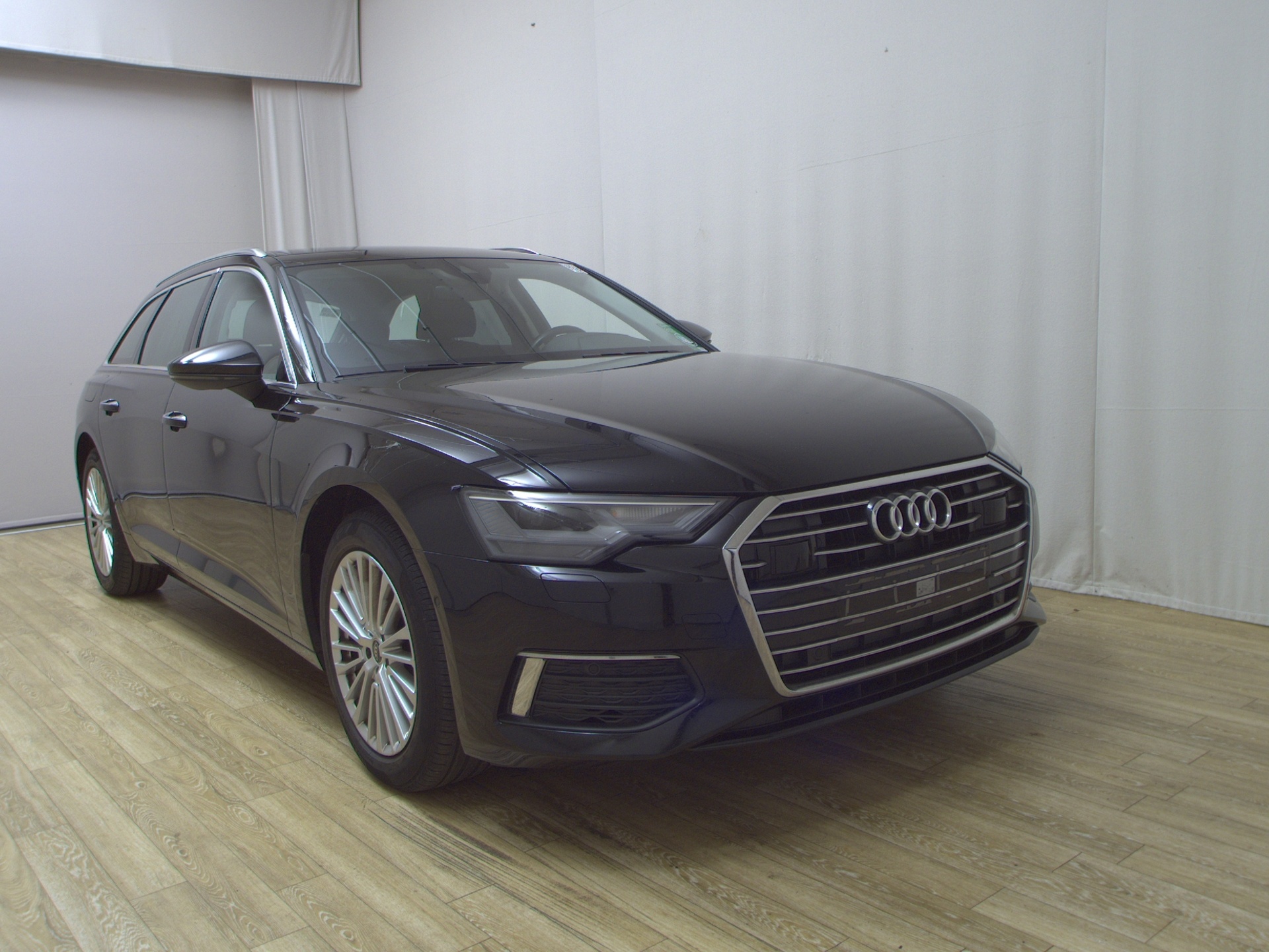 Audi A6 Avant 40 TDI design Nav LED vc Pano ACC Sound 3