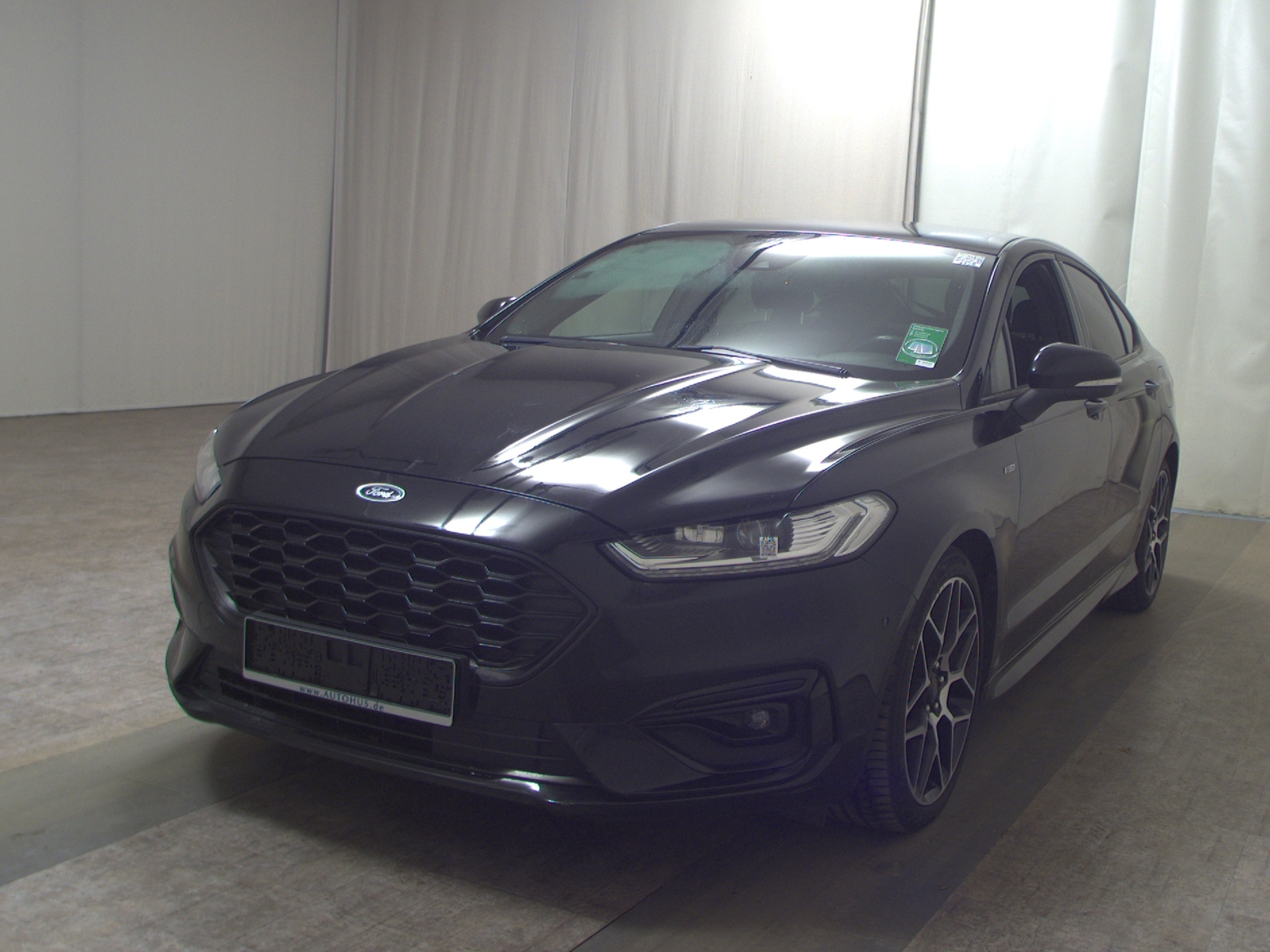 Ford Mondeo 2.0 EB ST-Line Navi LED Shz Pano PDC 2