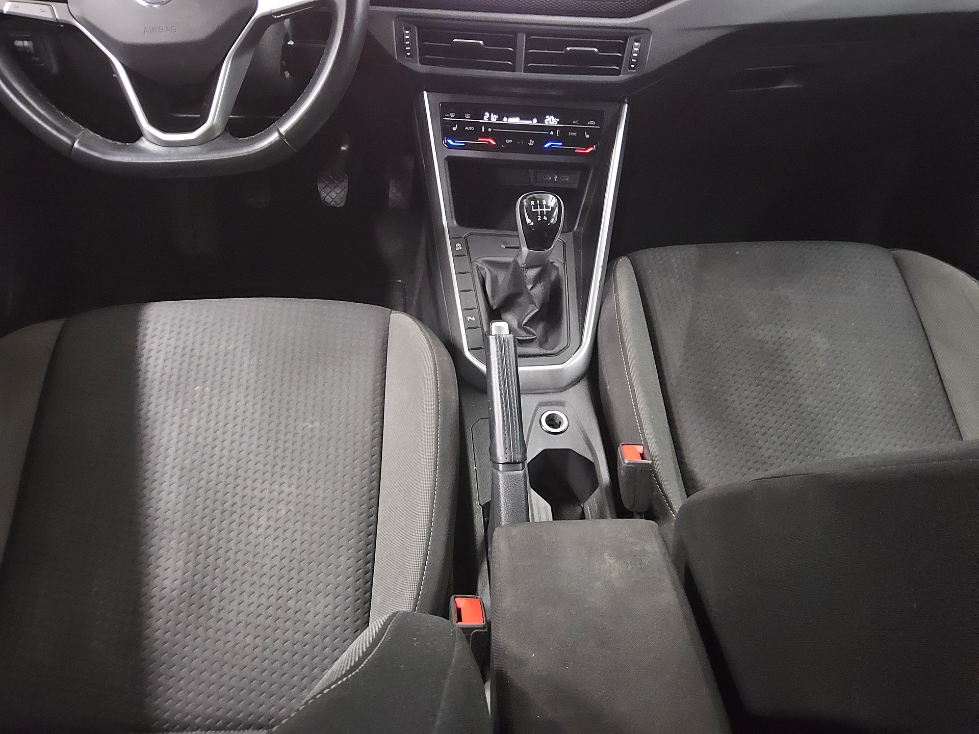 Volkswagen Taigo 1.0 TSI Life Navi DC LED DAB PDC Shz 6