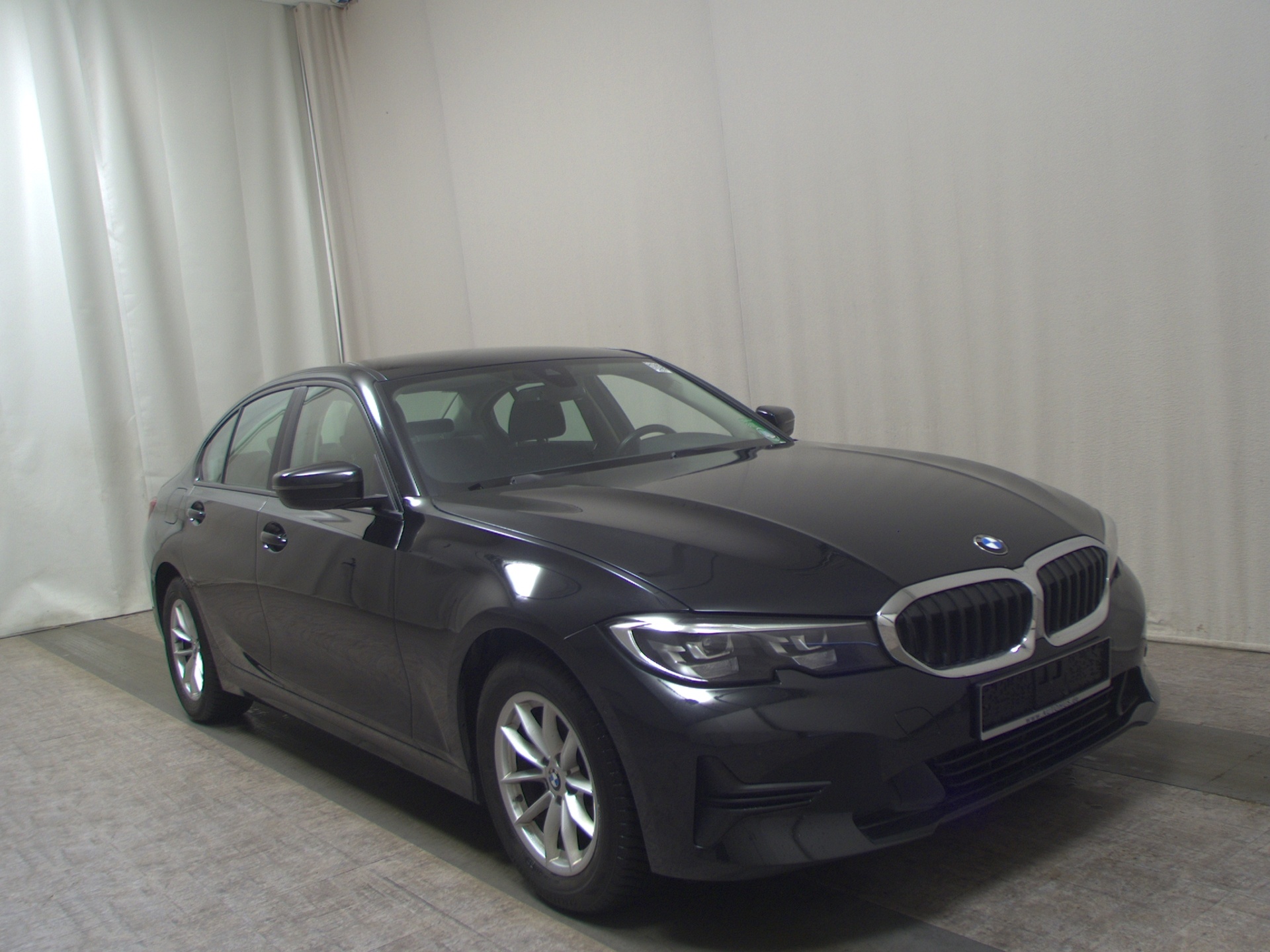 BMW 320dA Advantage Navi LC LED SHZ 3