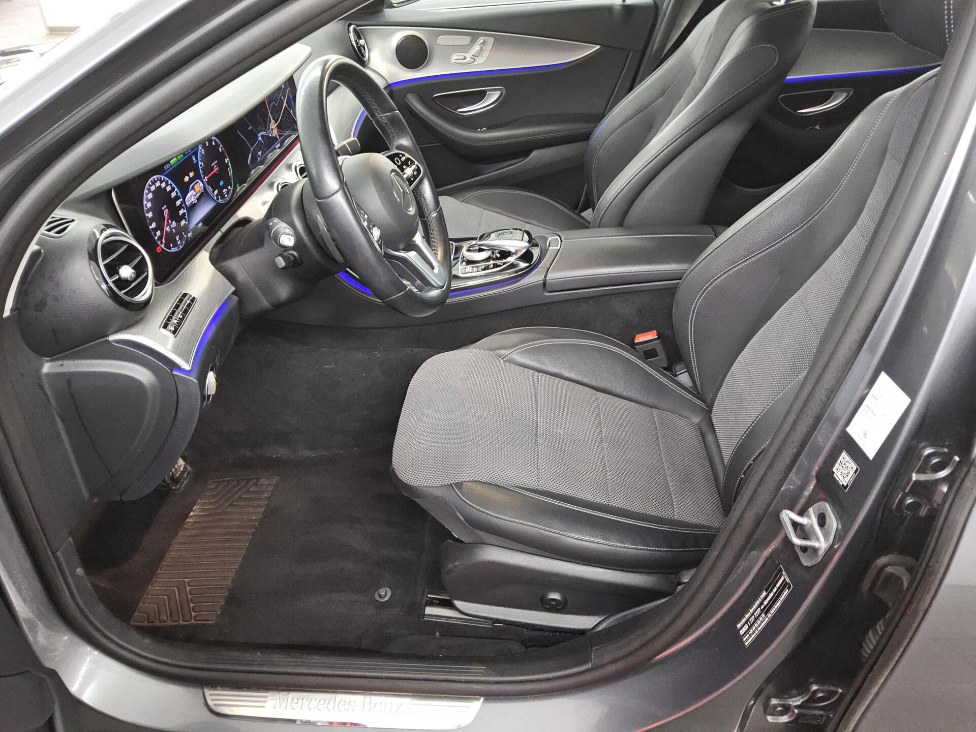 Mercedes-Benz E 300 T de Avantgarde Navi LED Widescrn RFK PDC 9