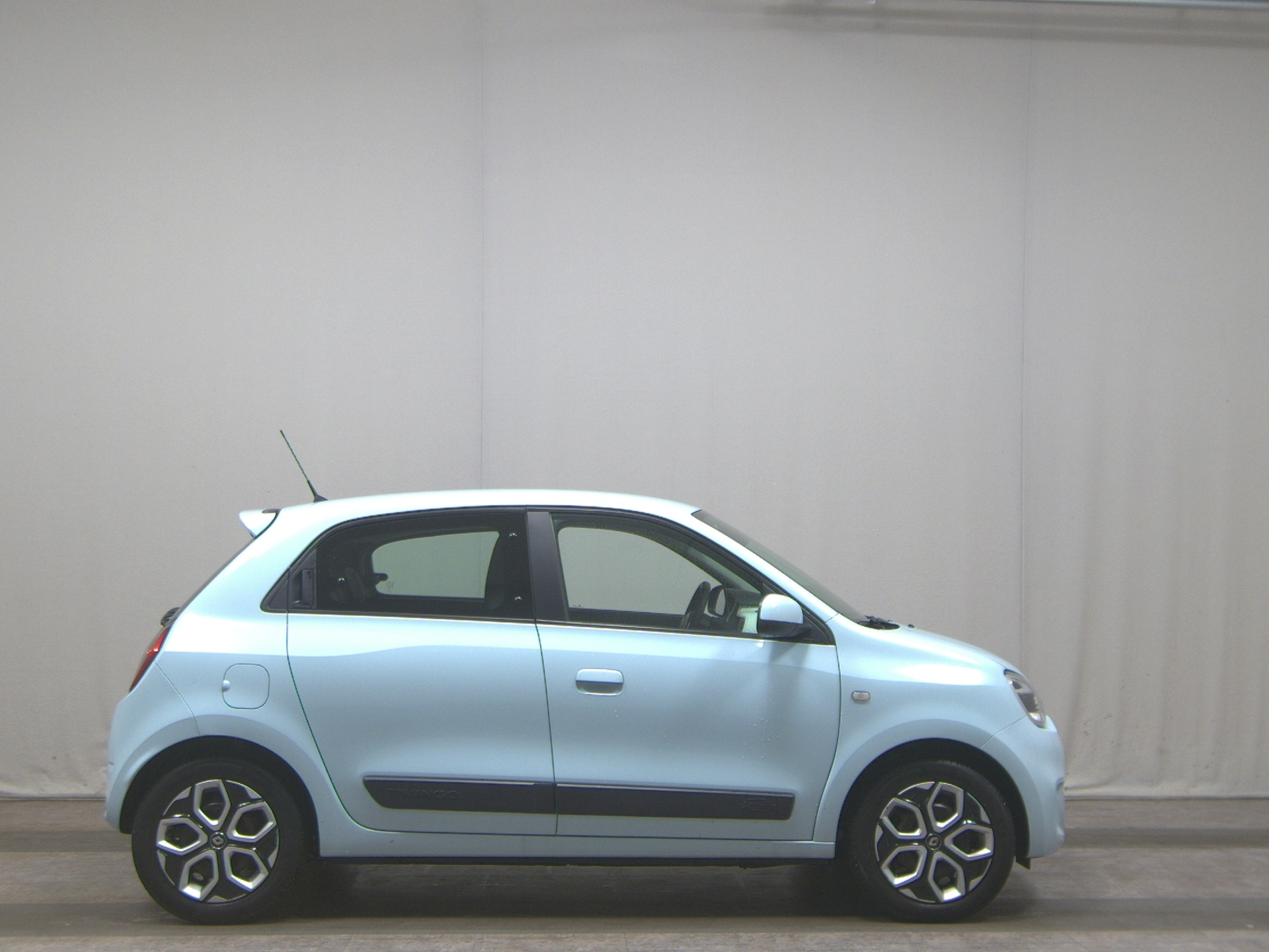 Renault Twingo 1.0 DAB Klima BT Bordcomputer LED-TFL