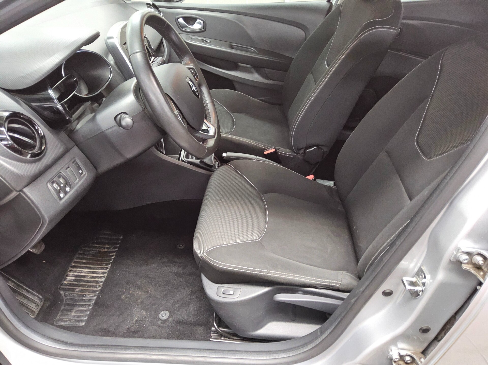 Renault Clio Grandtour 0.9 TCe Navi Shz Klima 8