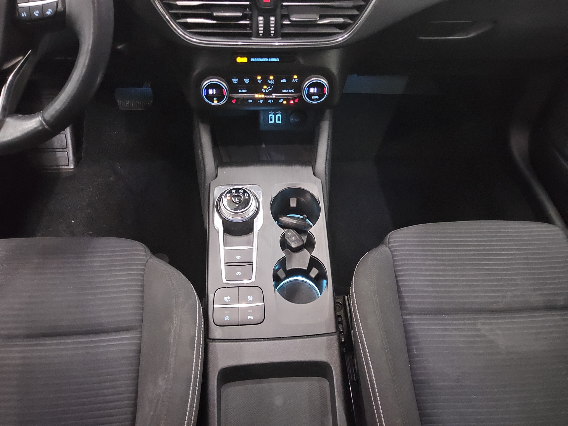 Ford Focus Turnier 2.0 EB Titanium Navi LED RFK AHK 6