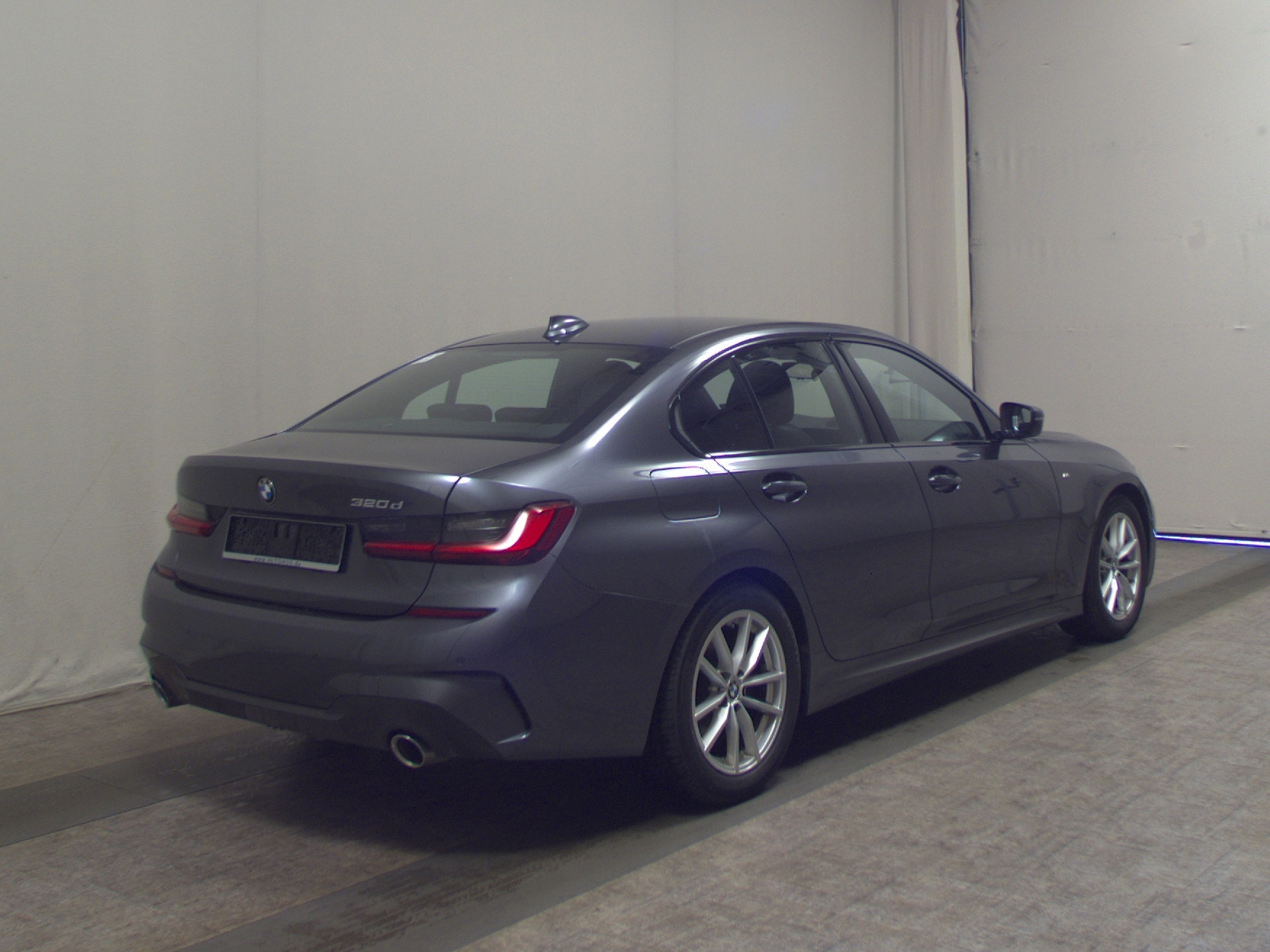 BMW 320dA Lim. M-Sport Navi LED AHK HiFi LC Pro 4