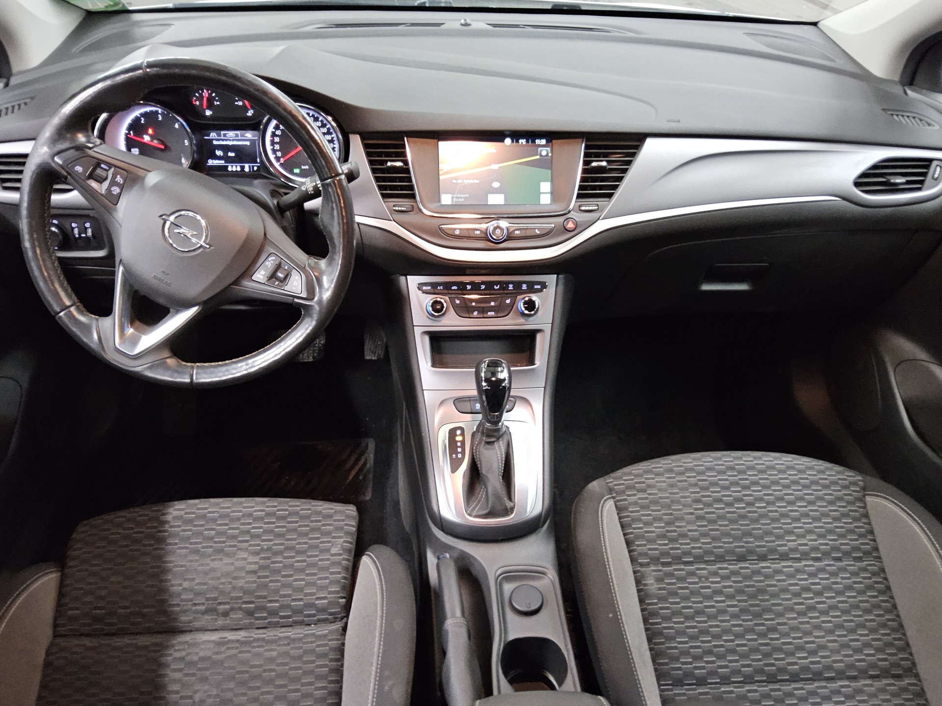 Opel Astra ST 1.5 D Business Ed. Navi LED Shz AHK PDC 5