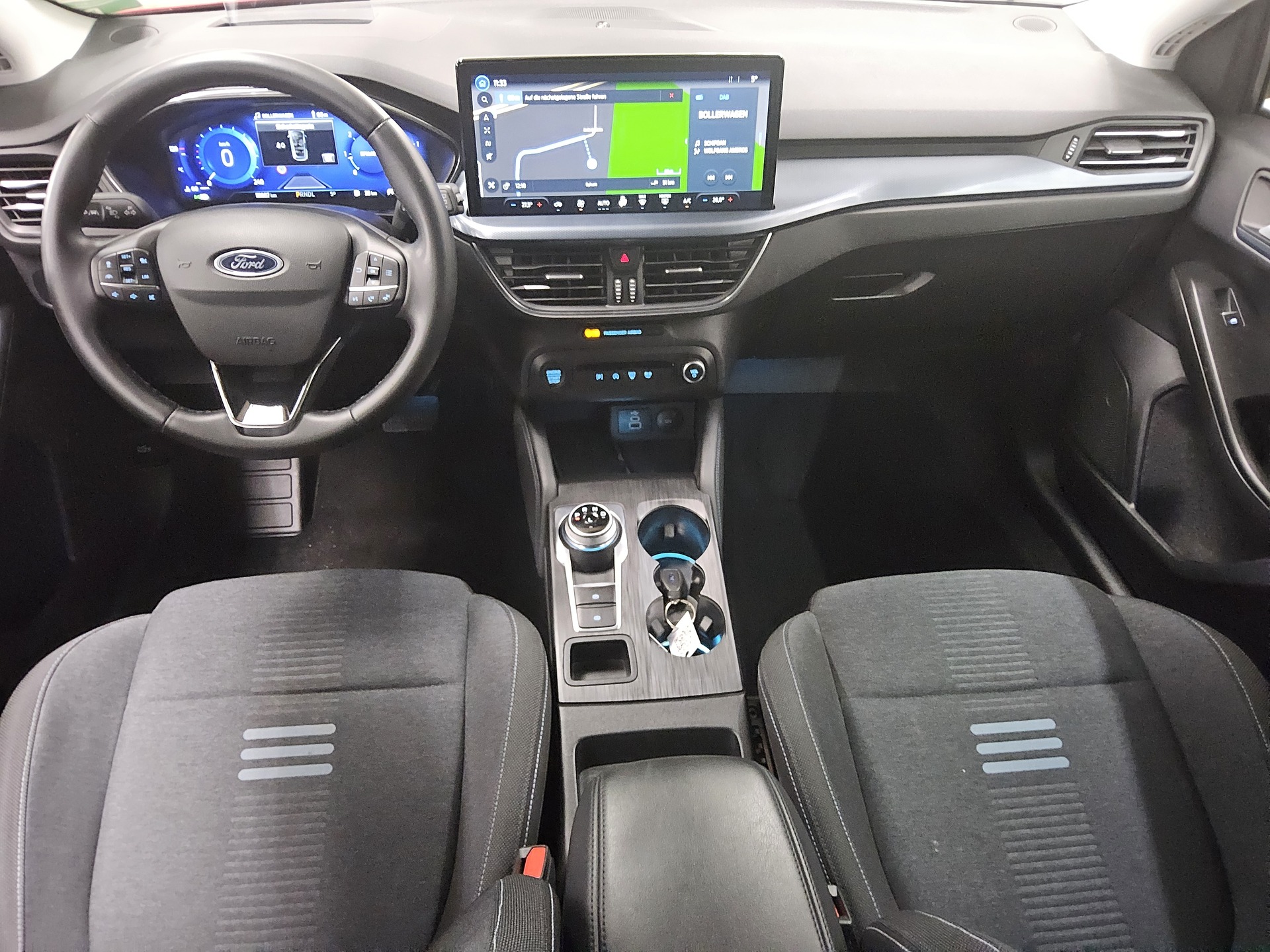 Ford Focus Turnier 1.5 EB Active Navi LED HuD B&O 5