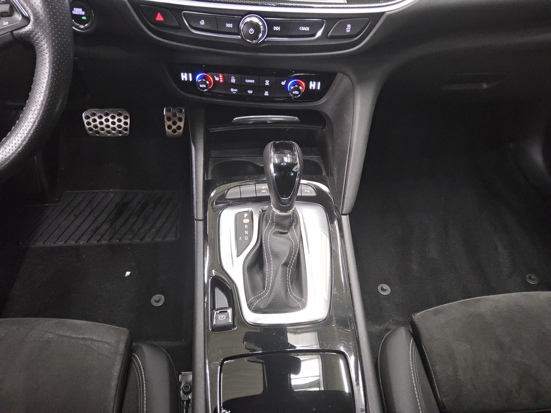 Opel Insignia ST 1.5 D Ultimate Navi BOSE LED AHK 6