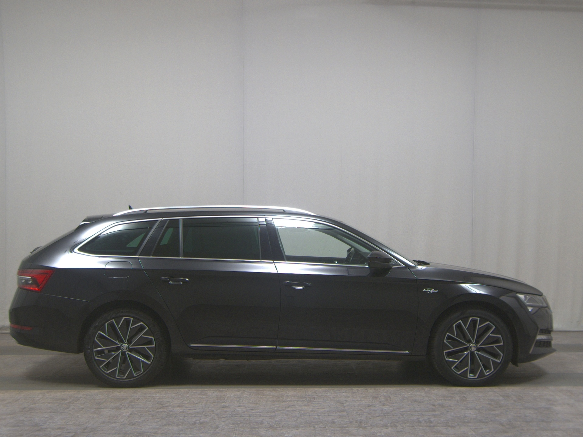 Skoda Superb Kombi 1.4 TSI iV L&K Navi LED Canton vc