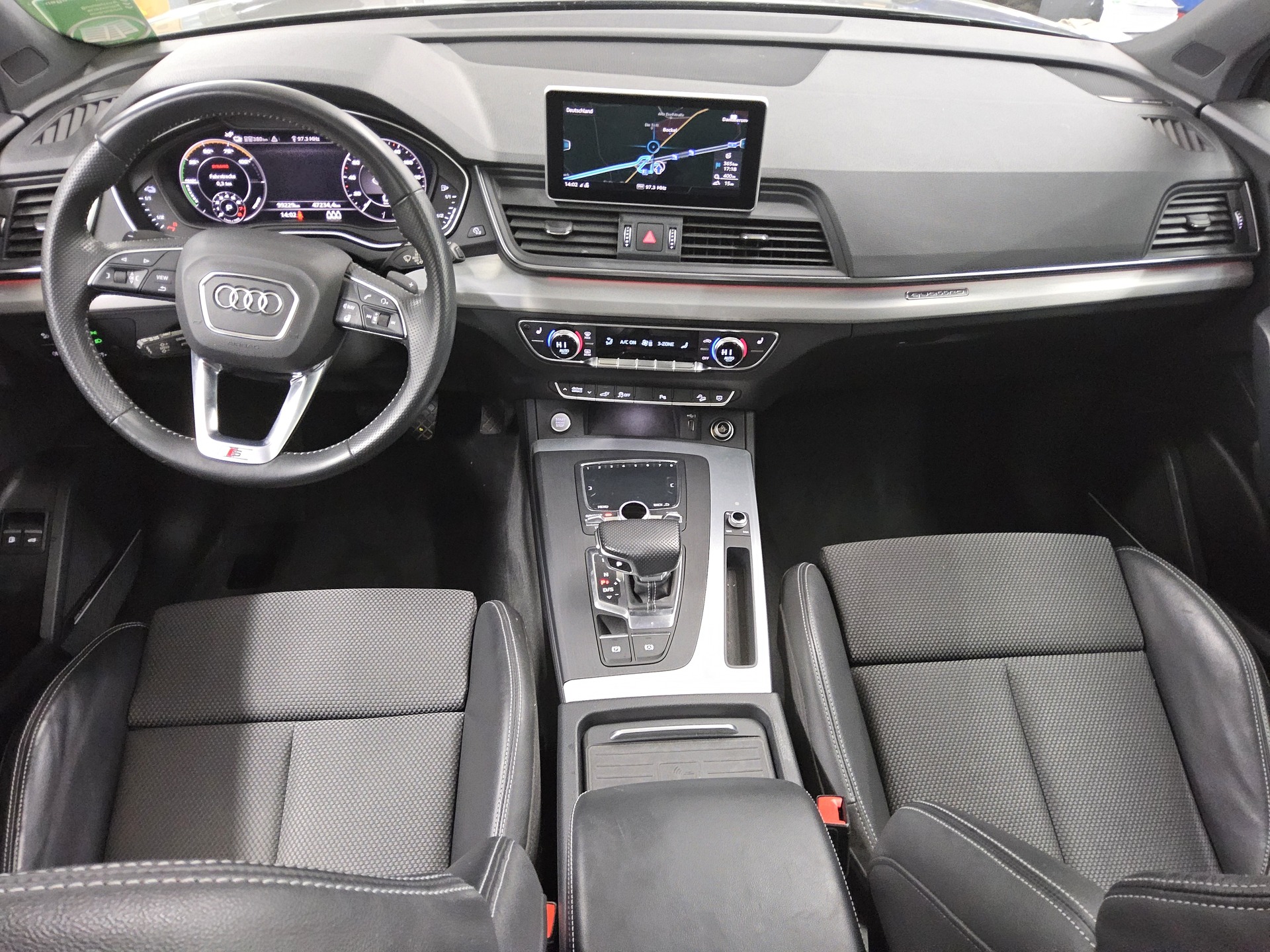 Audi Q5 50 TFSI e Qu. S-Line Navi Pano vc B&O LED RFK 5