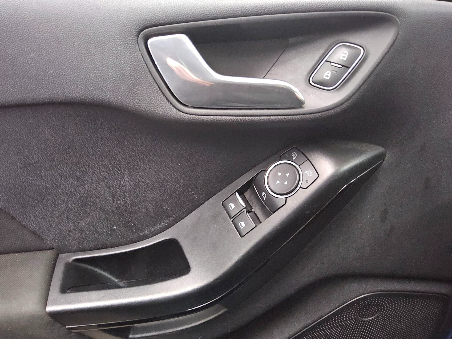 Ford Fiesta 1.5 TDCi Trend Navi PDC Rückfahrkamera 9