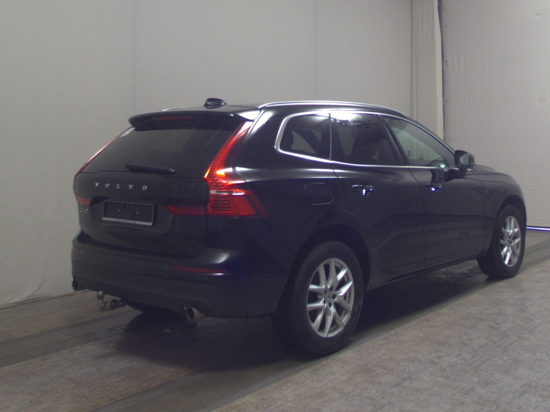 Volvo XC60 B4 Momentum Pro Navi LED Pano 360° H-K AHK 4